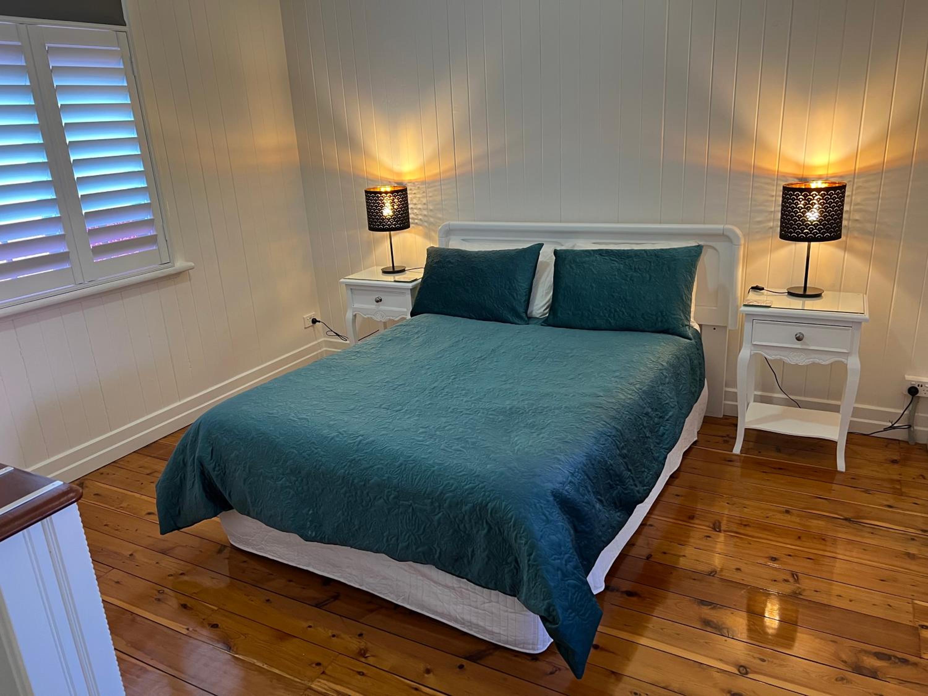 Brisbane Vacations - Old Queensland Charm Entire upper level - Property Image 13