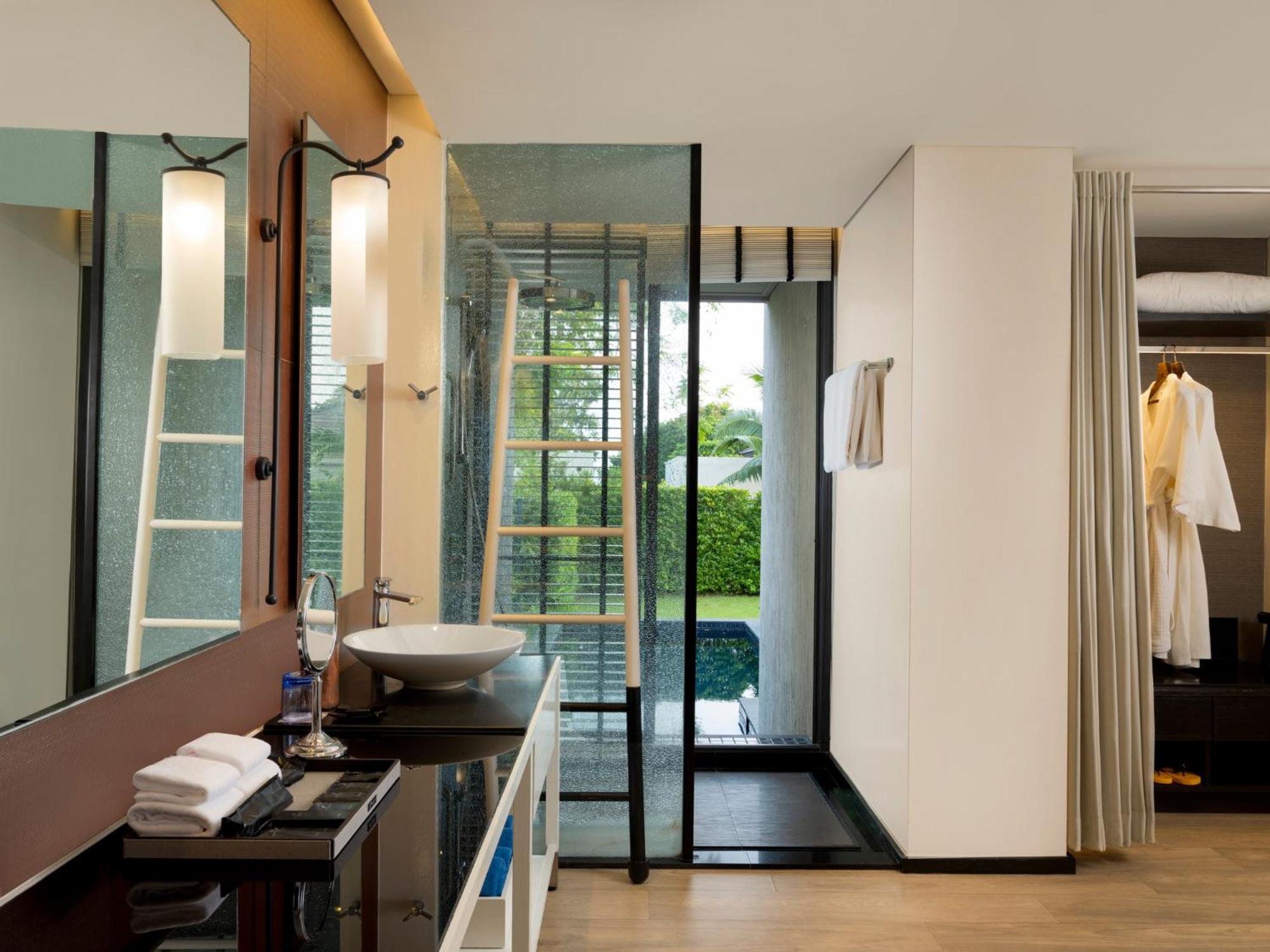 The ShellSea Krabi I Luxury Beach Front Resort & Pool Villa