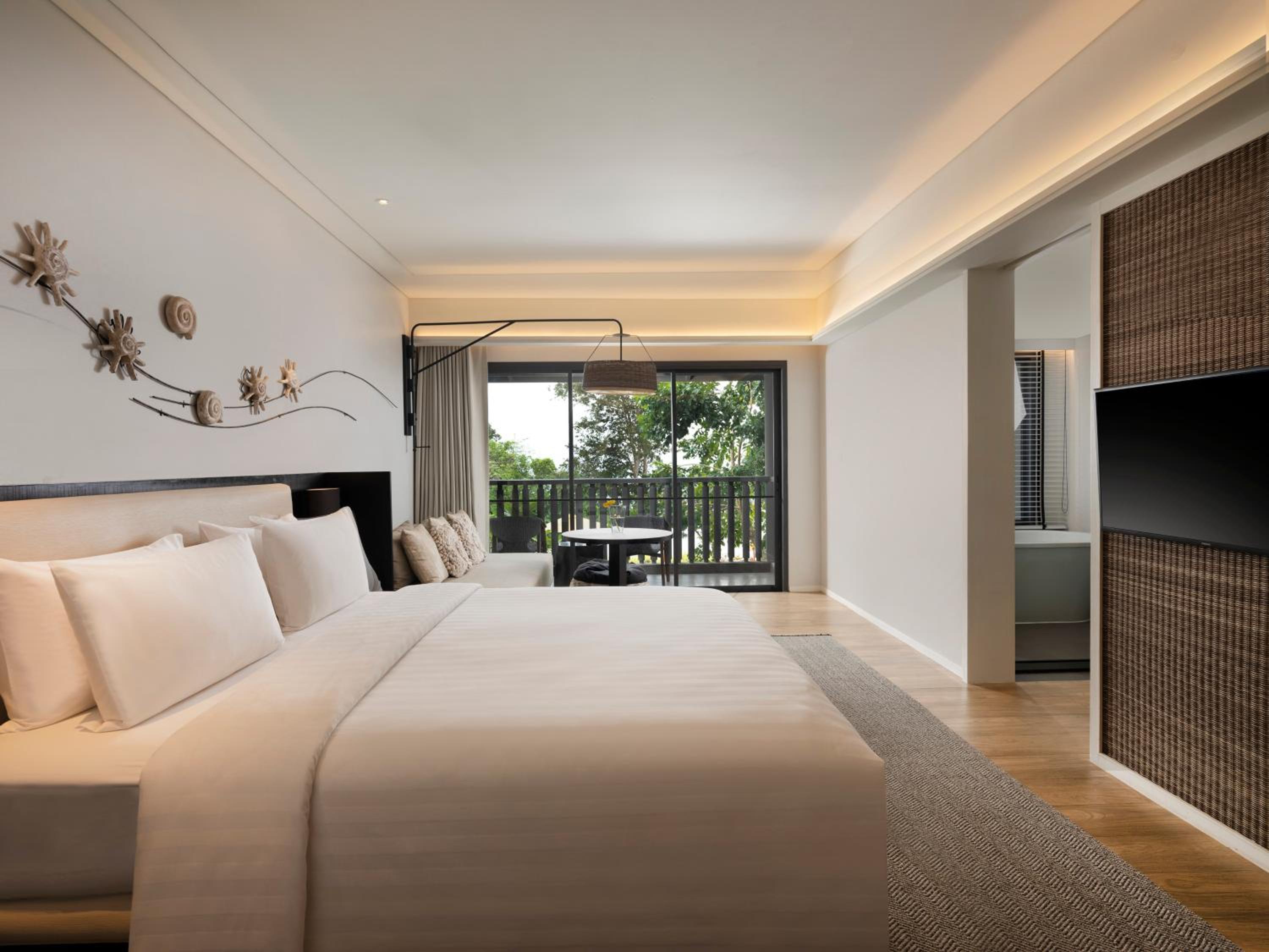 The ShellSea Krabi I Luxury Beach Front Resort & Pool Villa