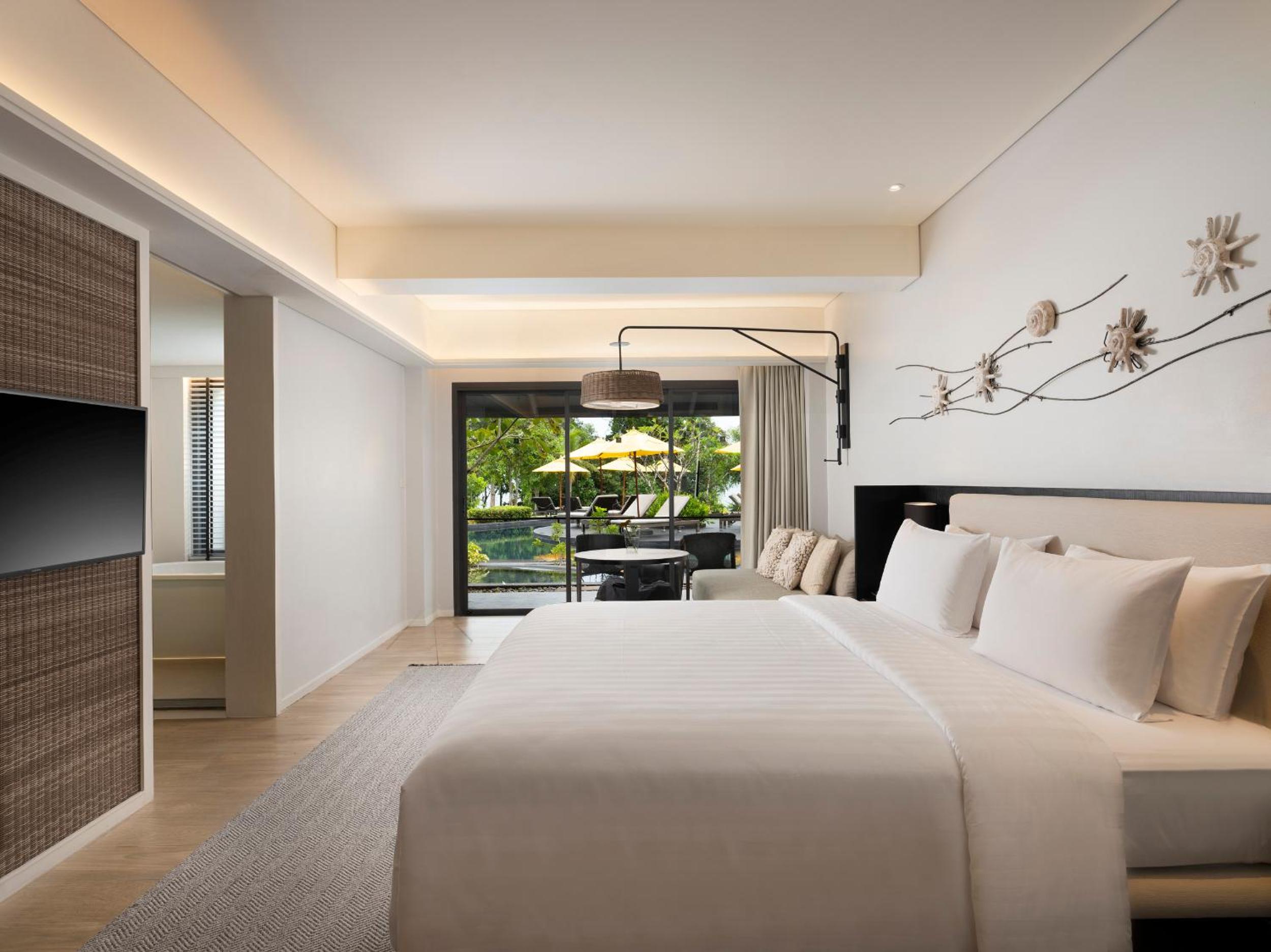 The ShellSea Krabi I Luxury Beach Front Resort & Pool Villa