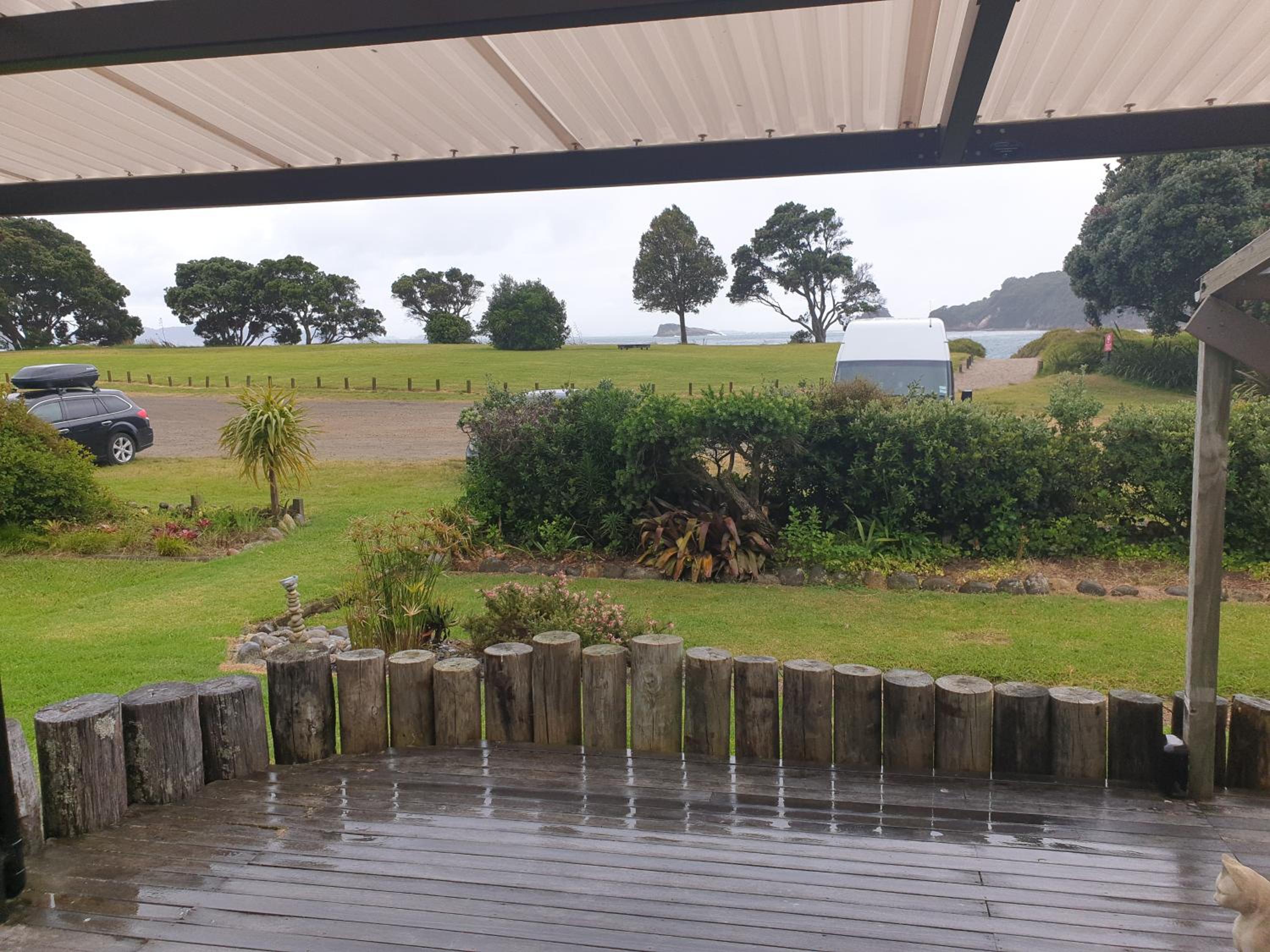 MacDonalds Rest - Hahei beach house view 5