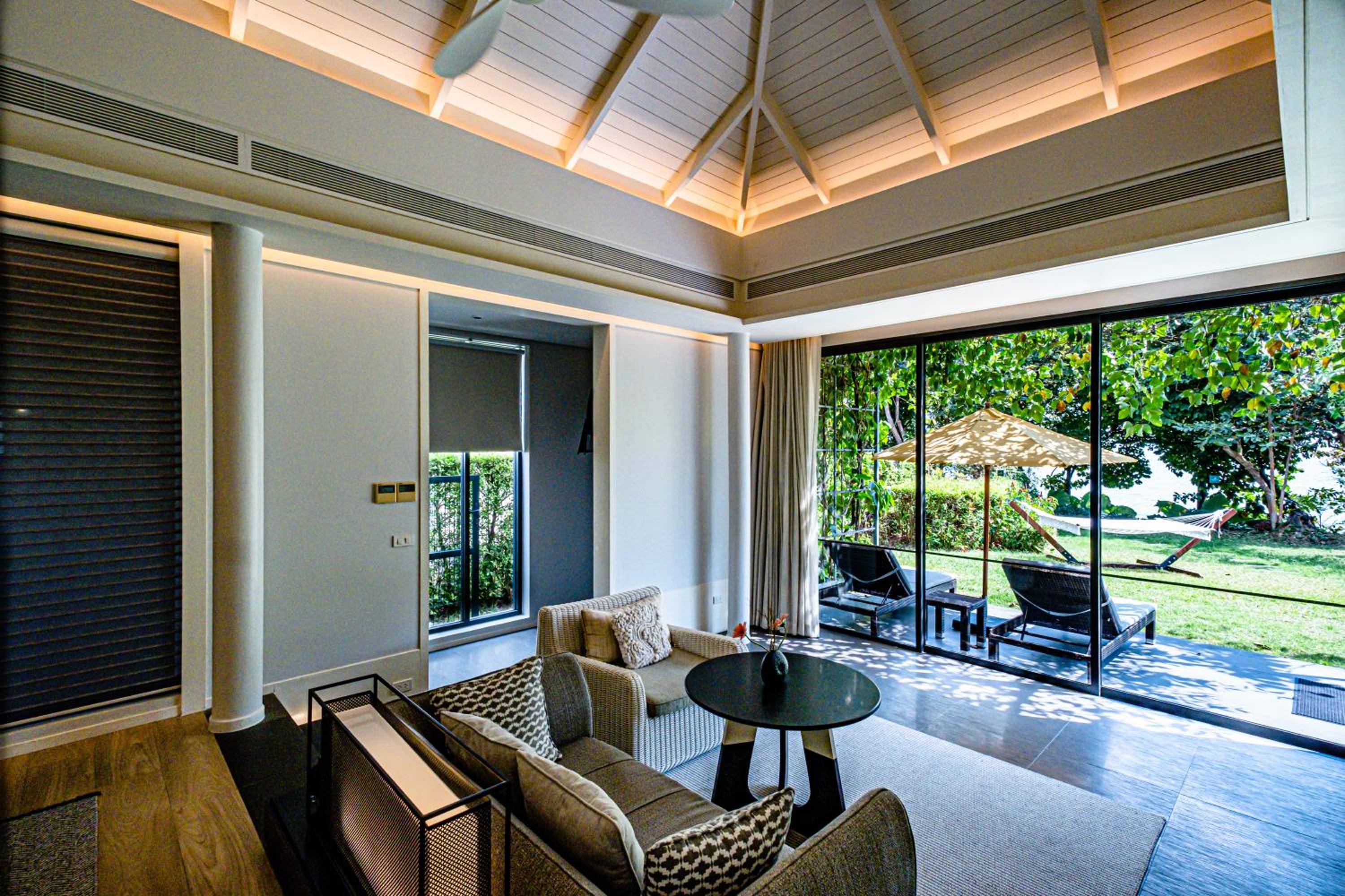 The ShellSea Krabi I Luxury Beach Front Resort & Pool Villa