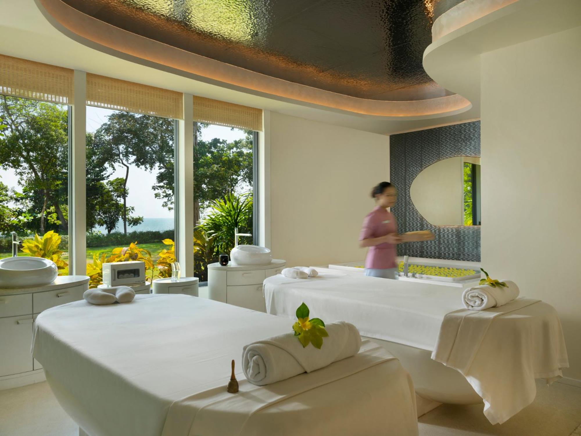 The ShellSea Krabi I Luxury Beach Front Resort & Pool Villa