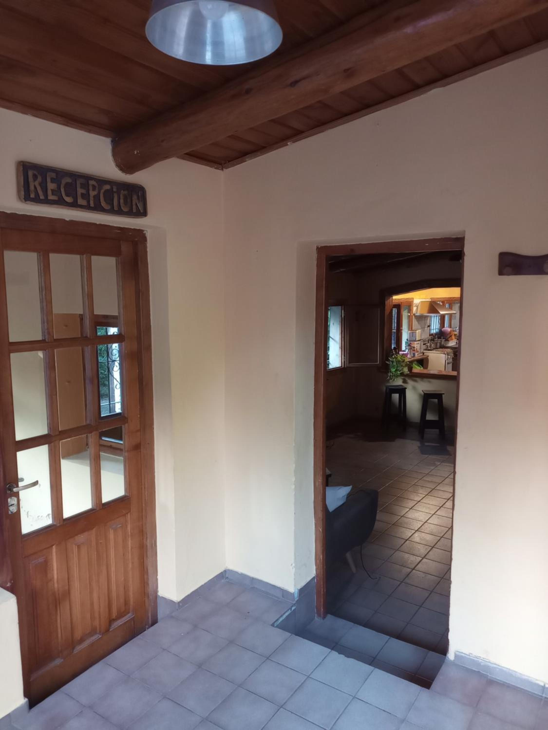 Cuatro Cerros Hostel
