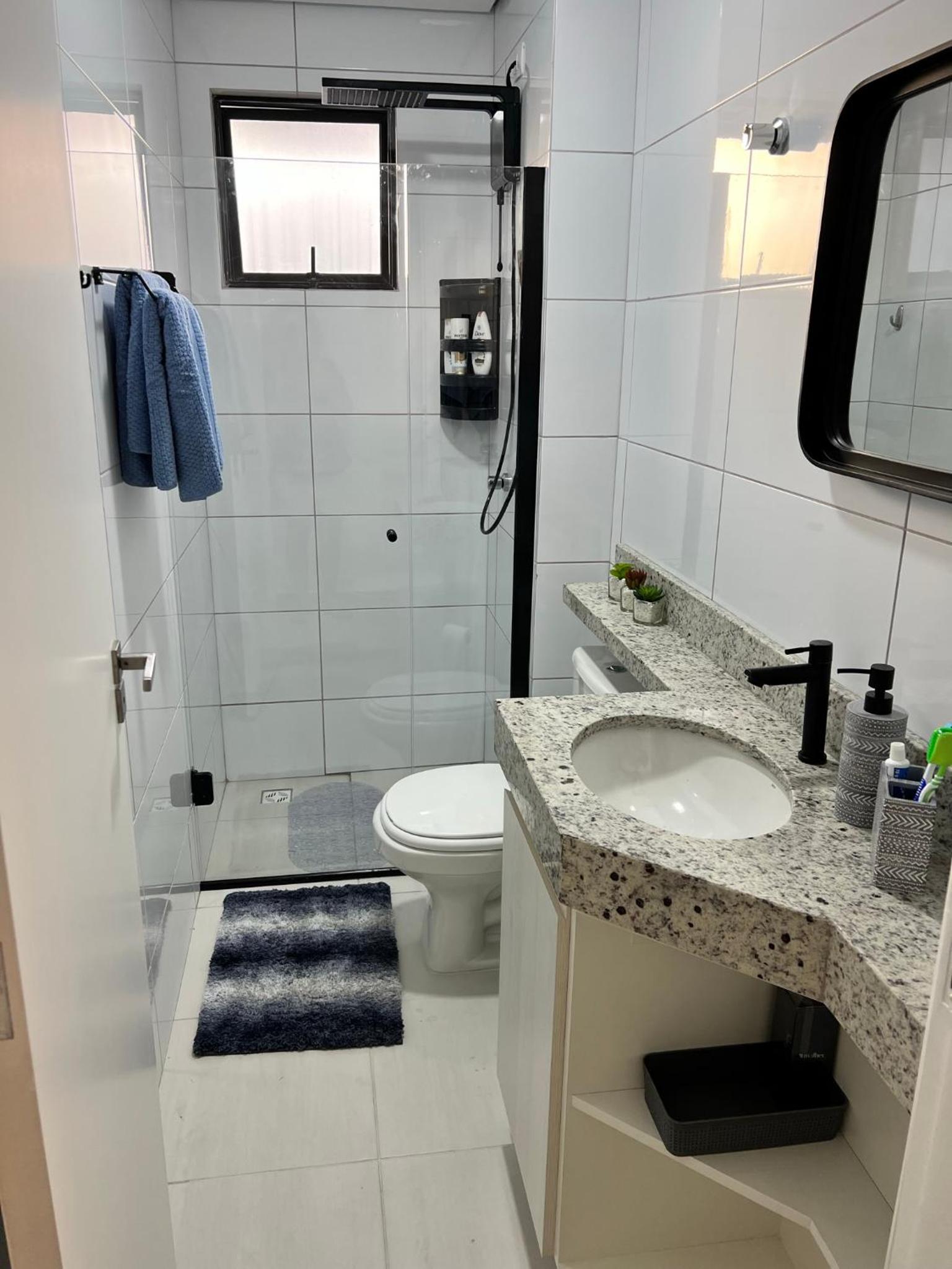 Apto novo com AC 1 quadra da praia Guaratuba PR
