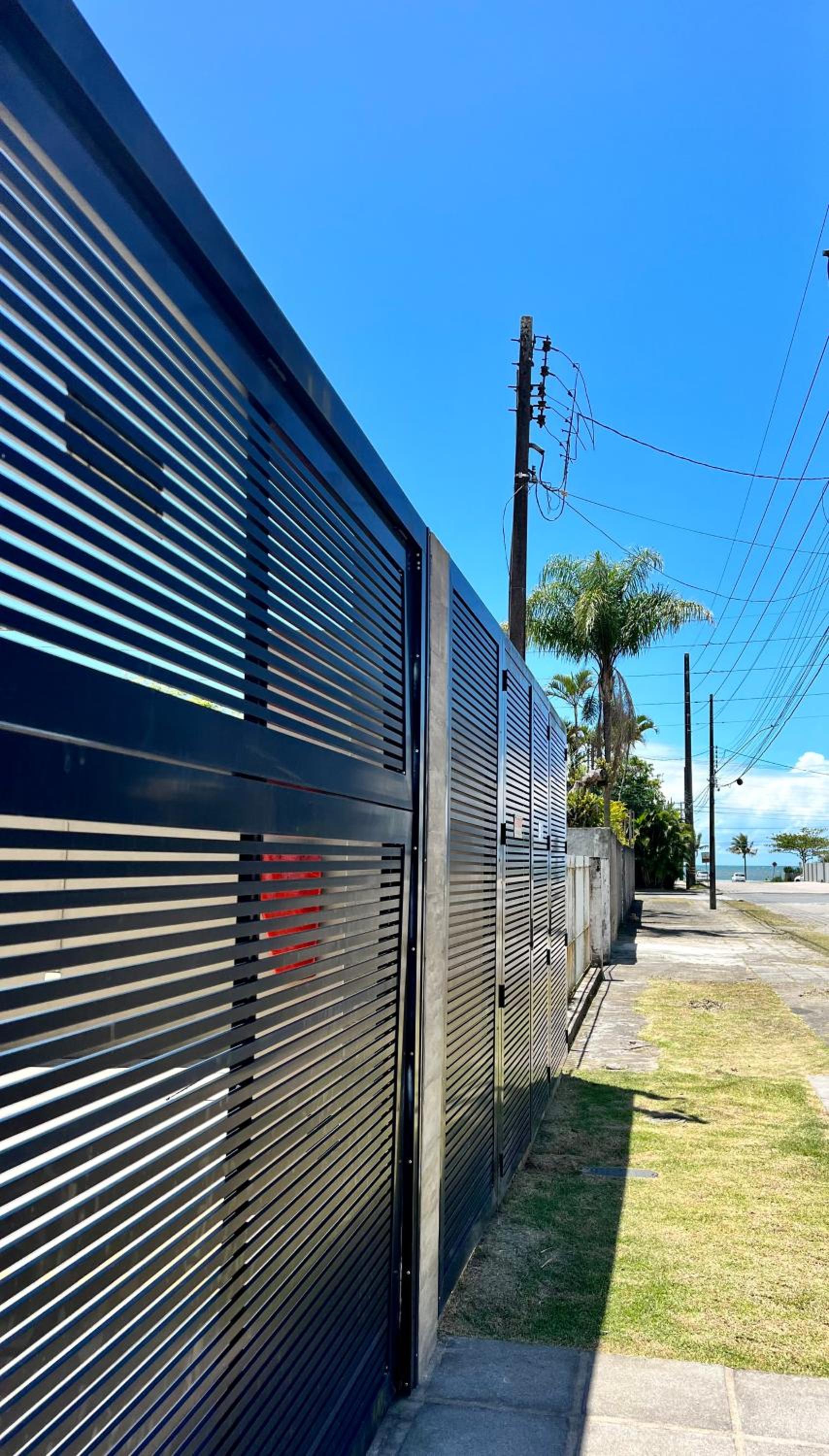 Apto novo com AC 1 quadra da praia Guaratuba PR