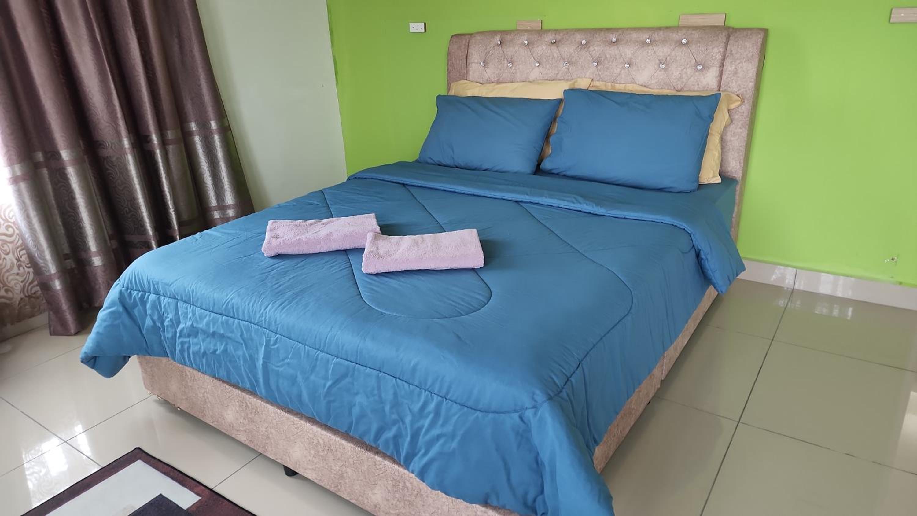 The Viana Apartment IV photo 4