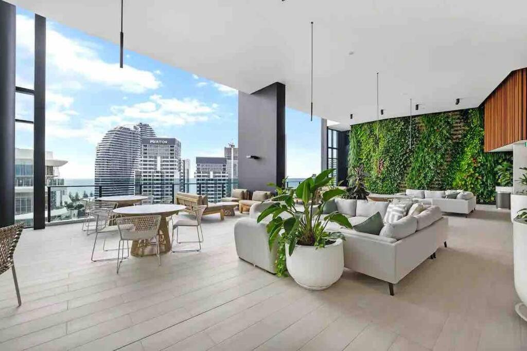 Casino residence 2-BR ocean view