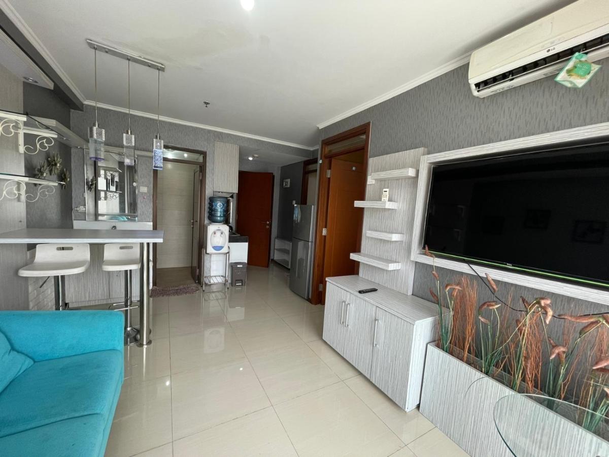 2BR Gateway Pasteur Apartment view 2