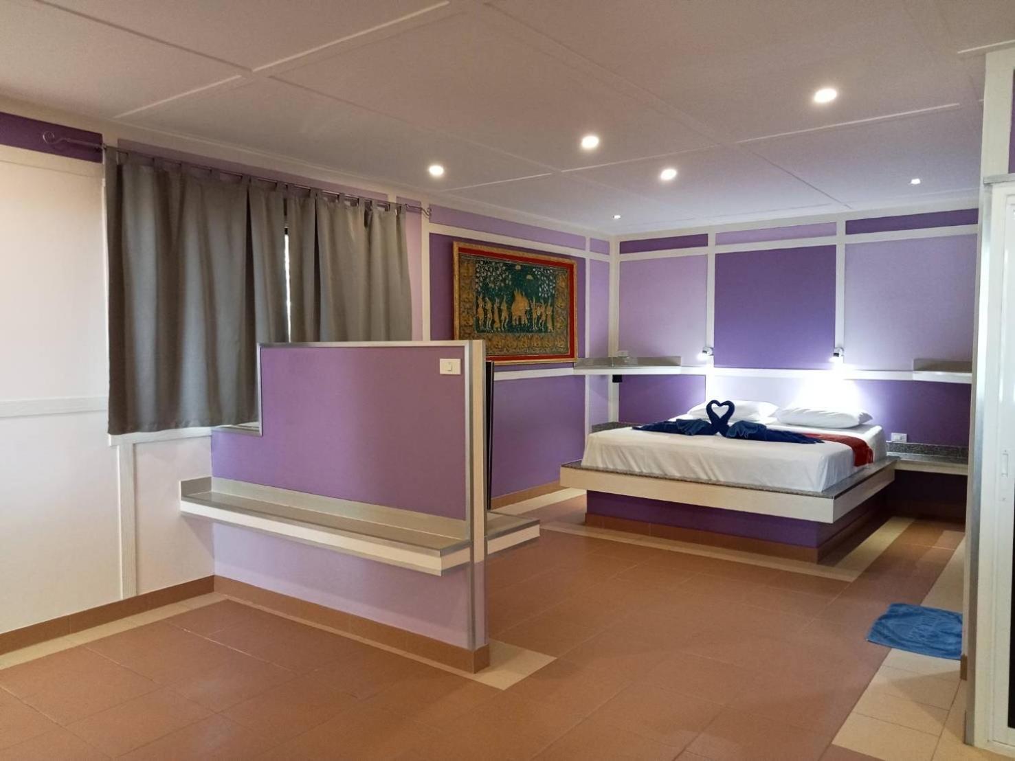 Lanta Island Resort