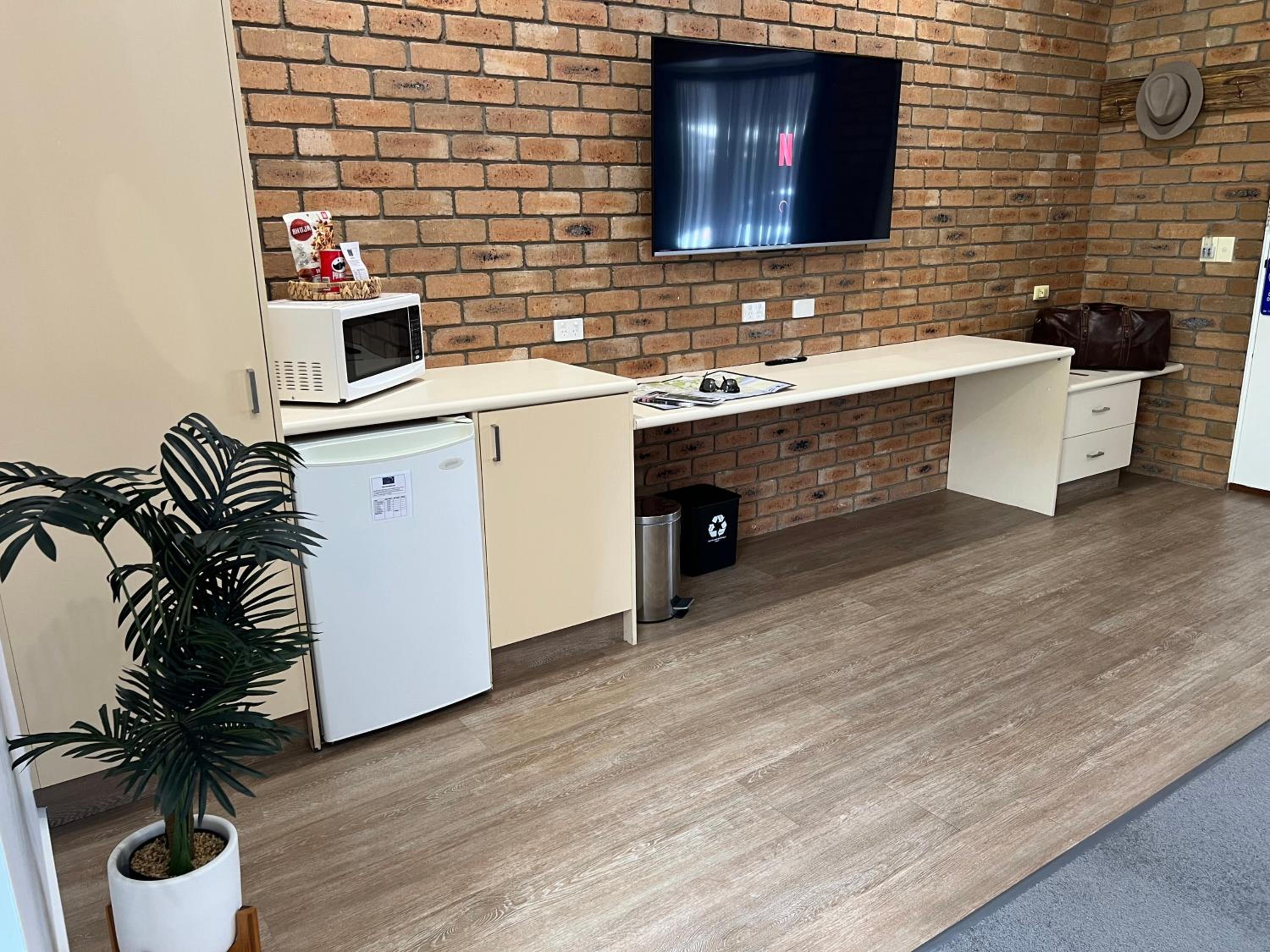 Coastal Waters Motor Inn - Property Image 8