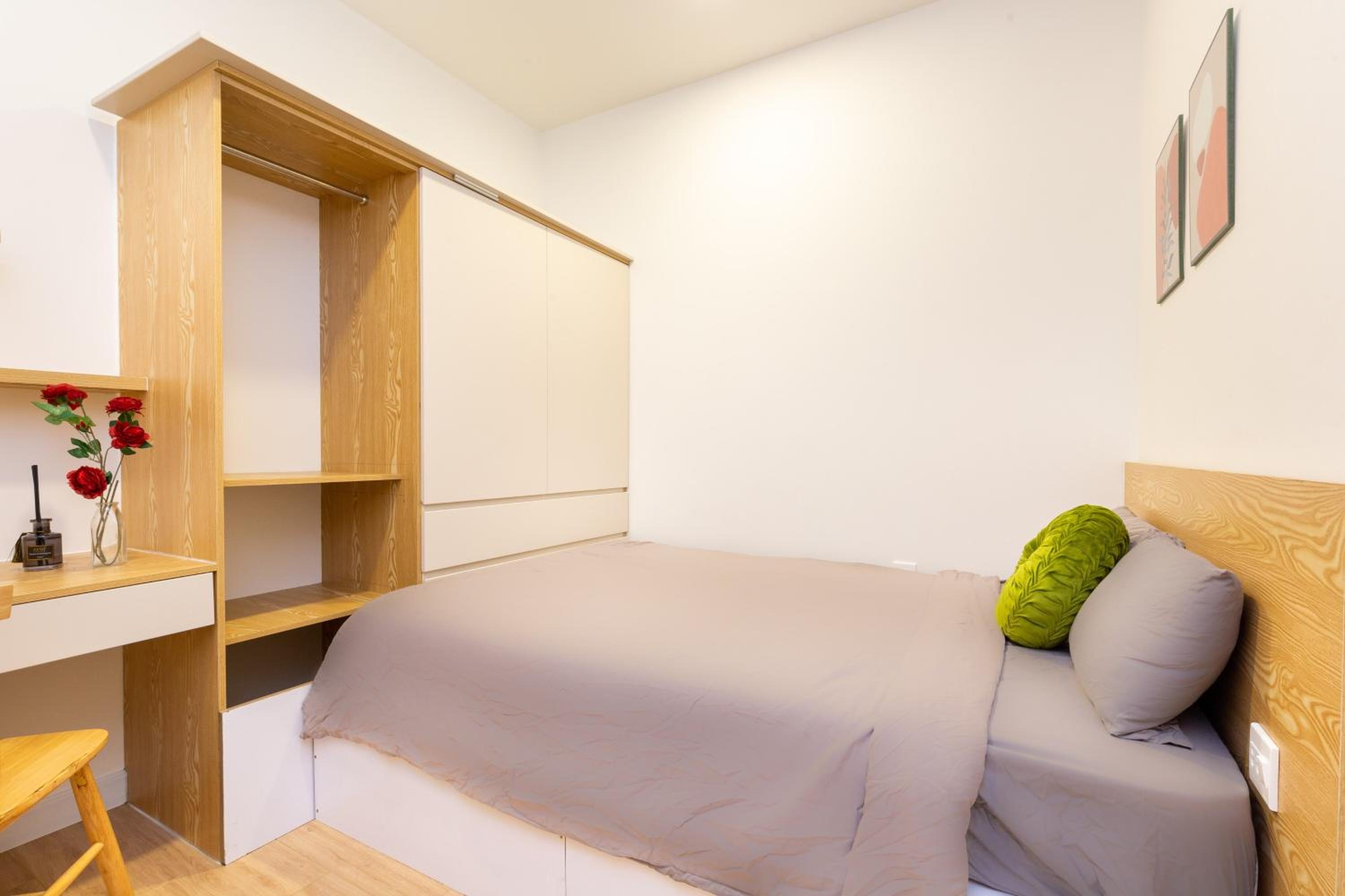 Yu Stay Green Premium Luxury 2bedrooms Condotel in D1 near Bui Vien Street