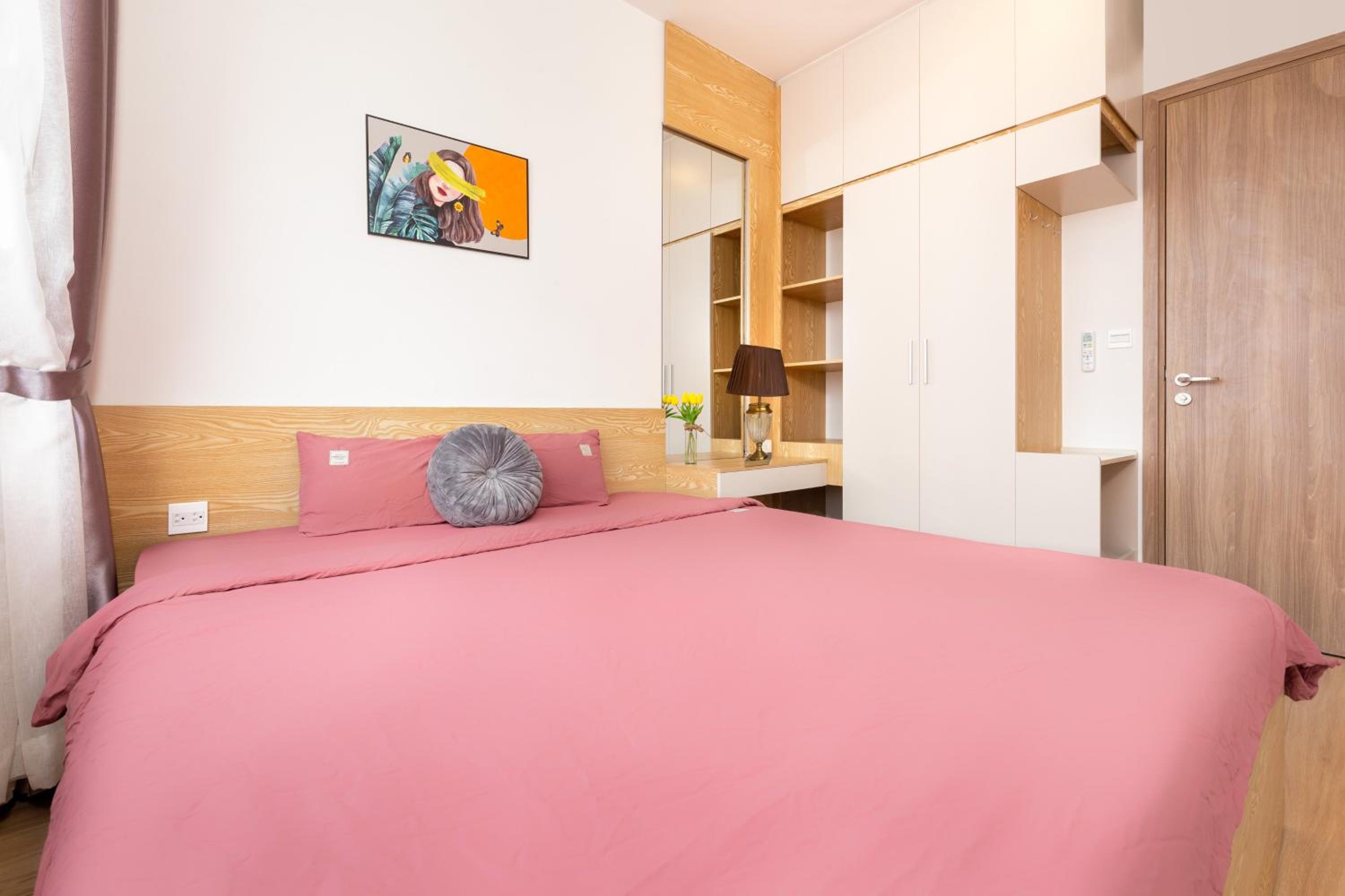 Yu Stay Green Premium Luxury 2bedrooms Condotel in D1 near Bui Vien Street