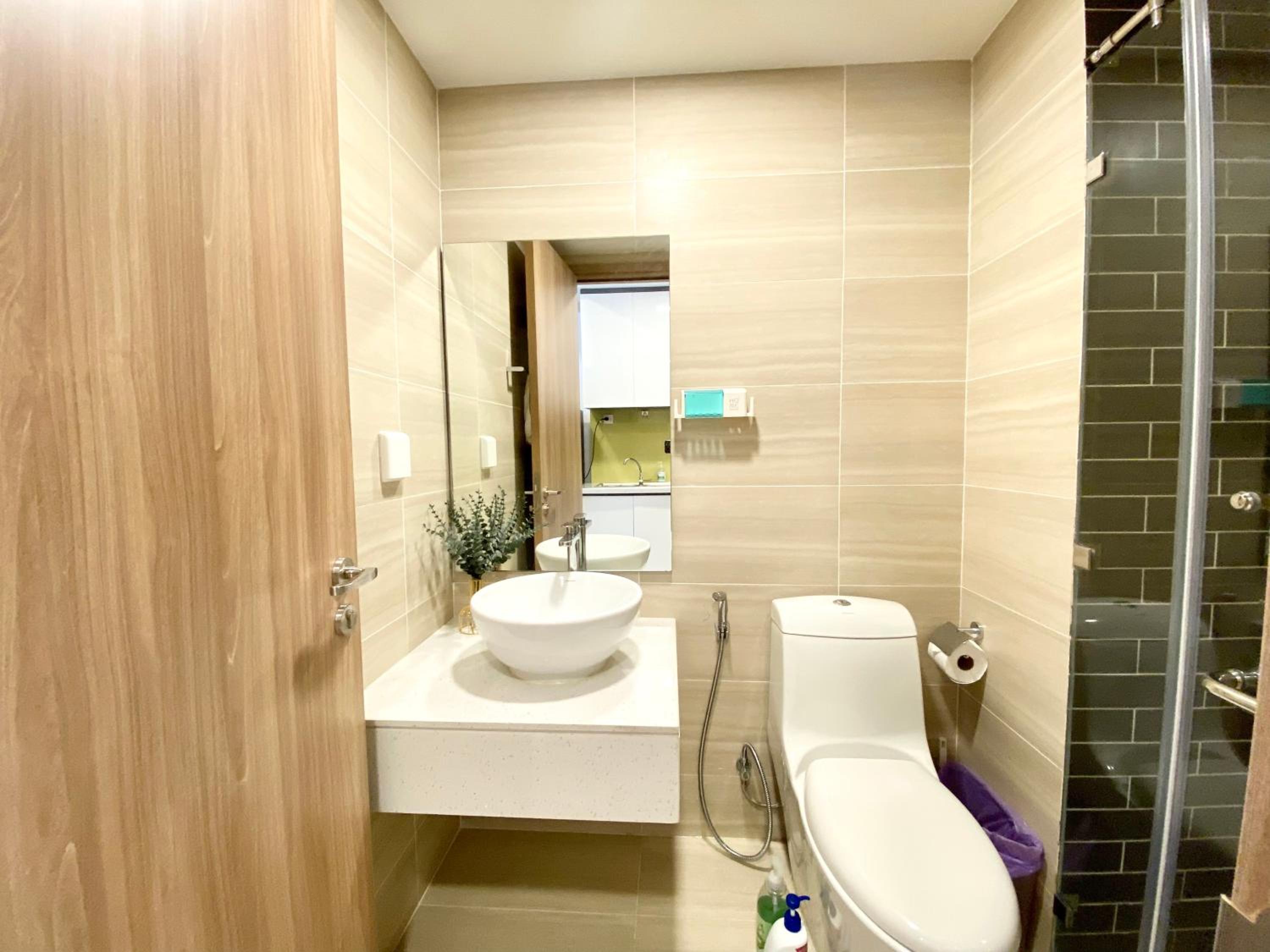 Yu Stay Green Premium Luxury 2bedrooms Condotel in D1 near Bui Vien Street