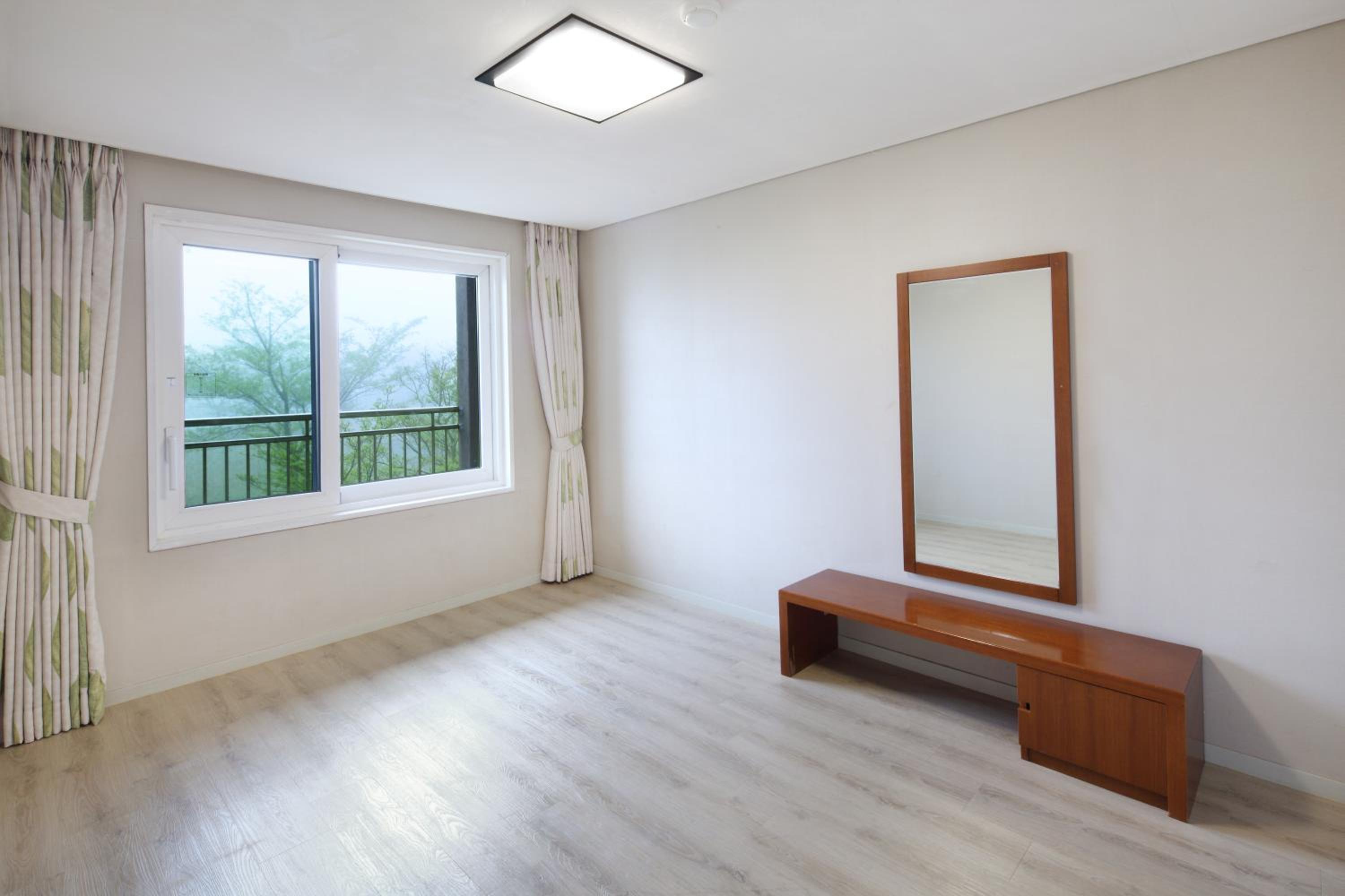 Jeju Vacations - Hanwha Resort Jeju - Property Image 6