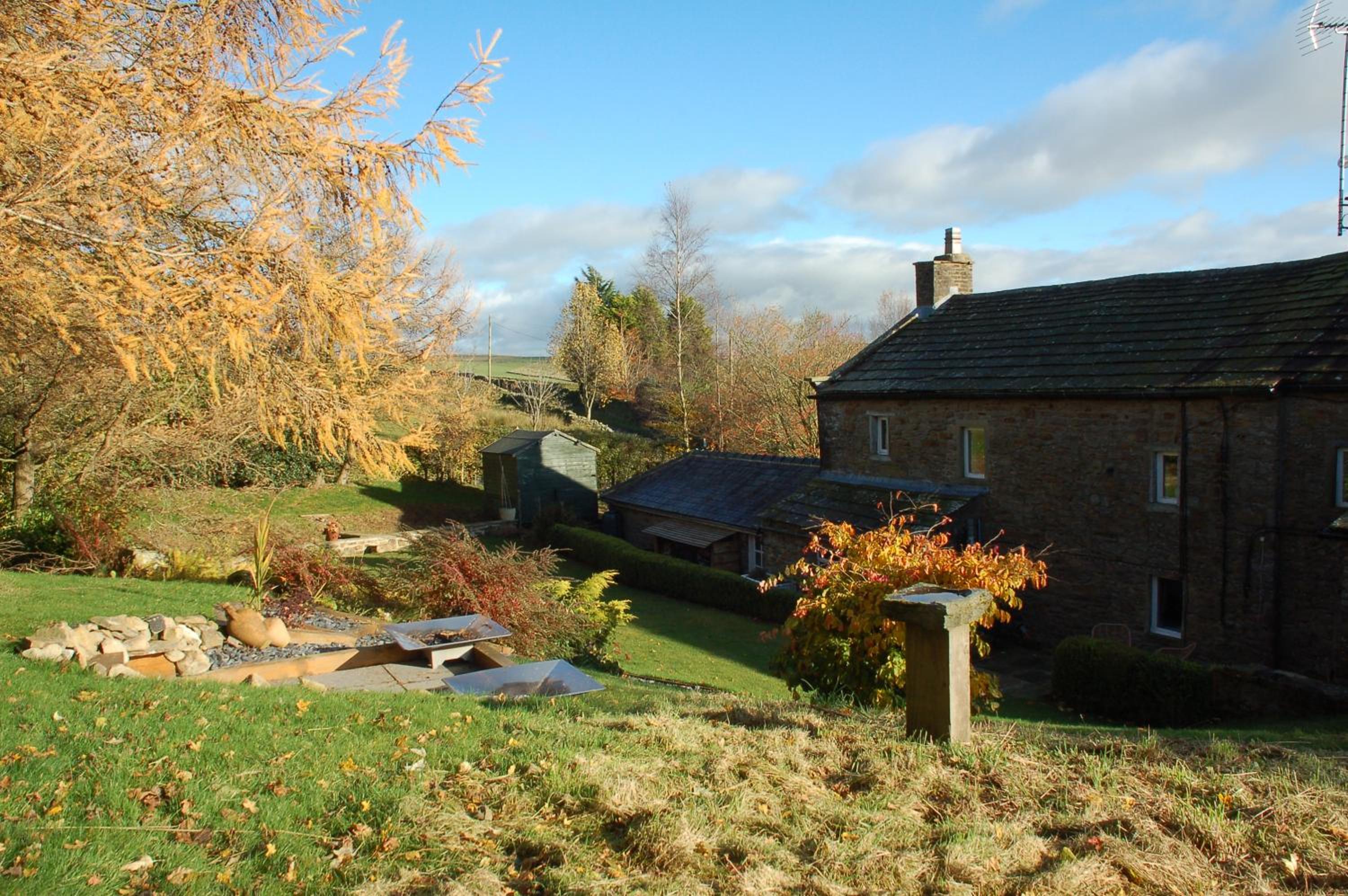 Brigstone Stable - charming peaceful cottage view 3