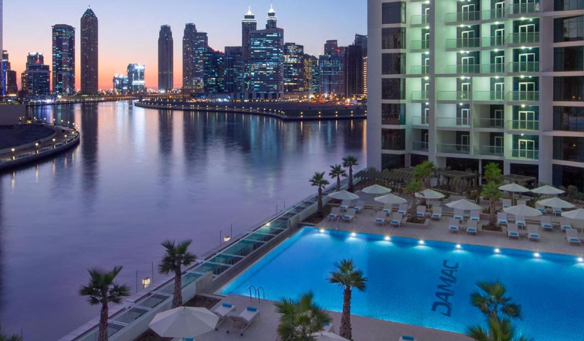 Vacay Lettings - Damac Prive studio with canal view