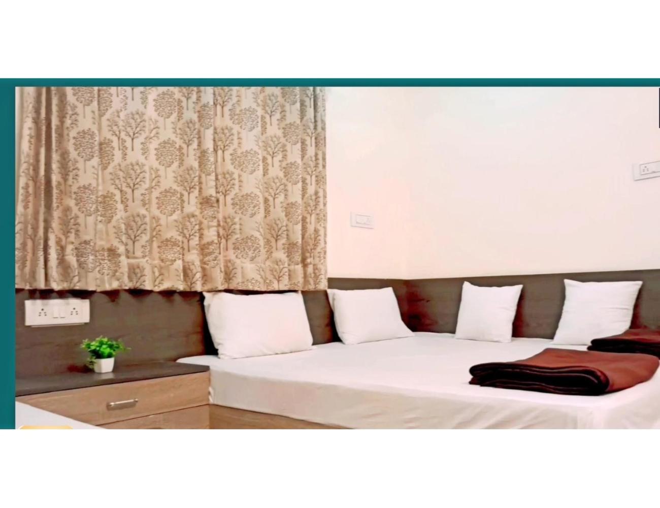 The Rudra Homestay, Garudeshwar