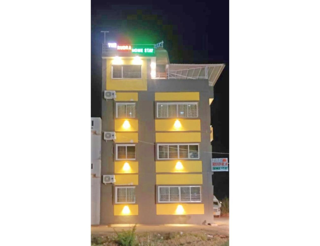 The Rudra Homestay, Garudeshwar