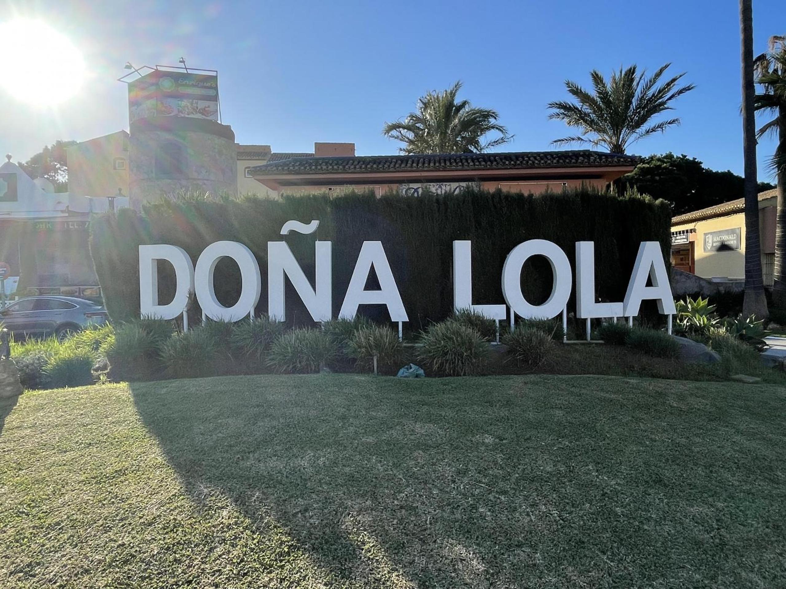 Dona Lola Sandra - Frontline beach house with full sea views within a short drive to Marbella - Costa del sol CS108 view 4
