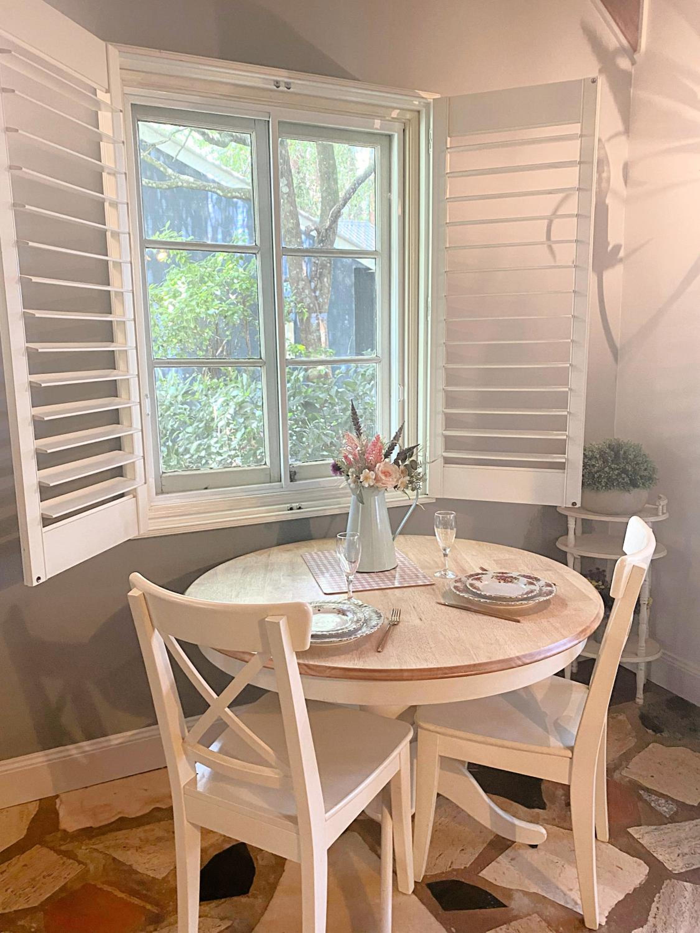 The Romantic Pink English Cottage at Tamborine Mountain