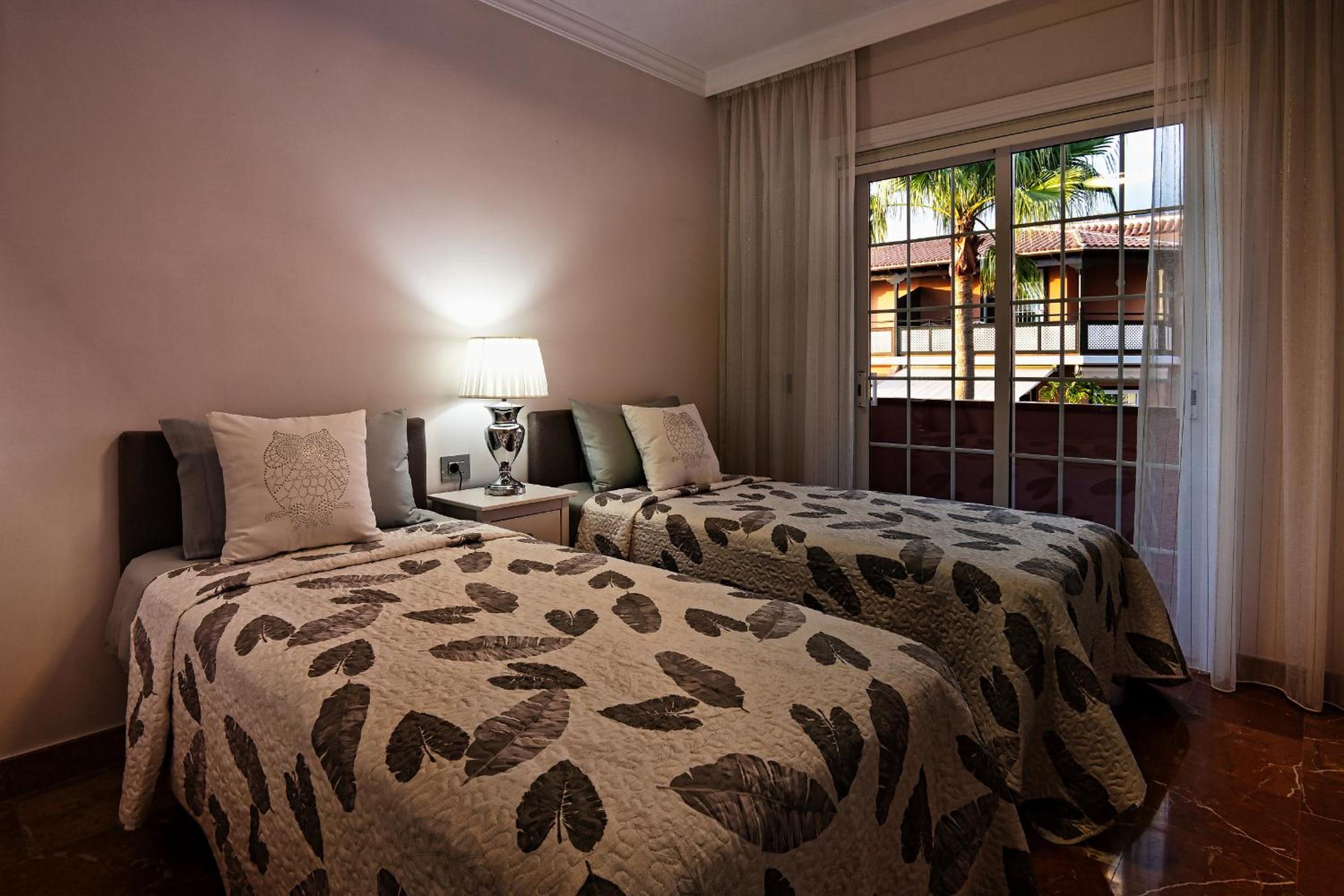 Gorgeous View Villa Capitana Adeje 4Bd/3Bth +Sauna view 2