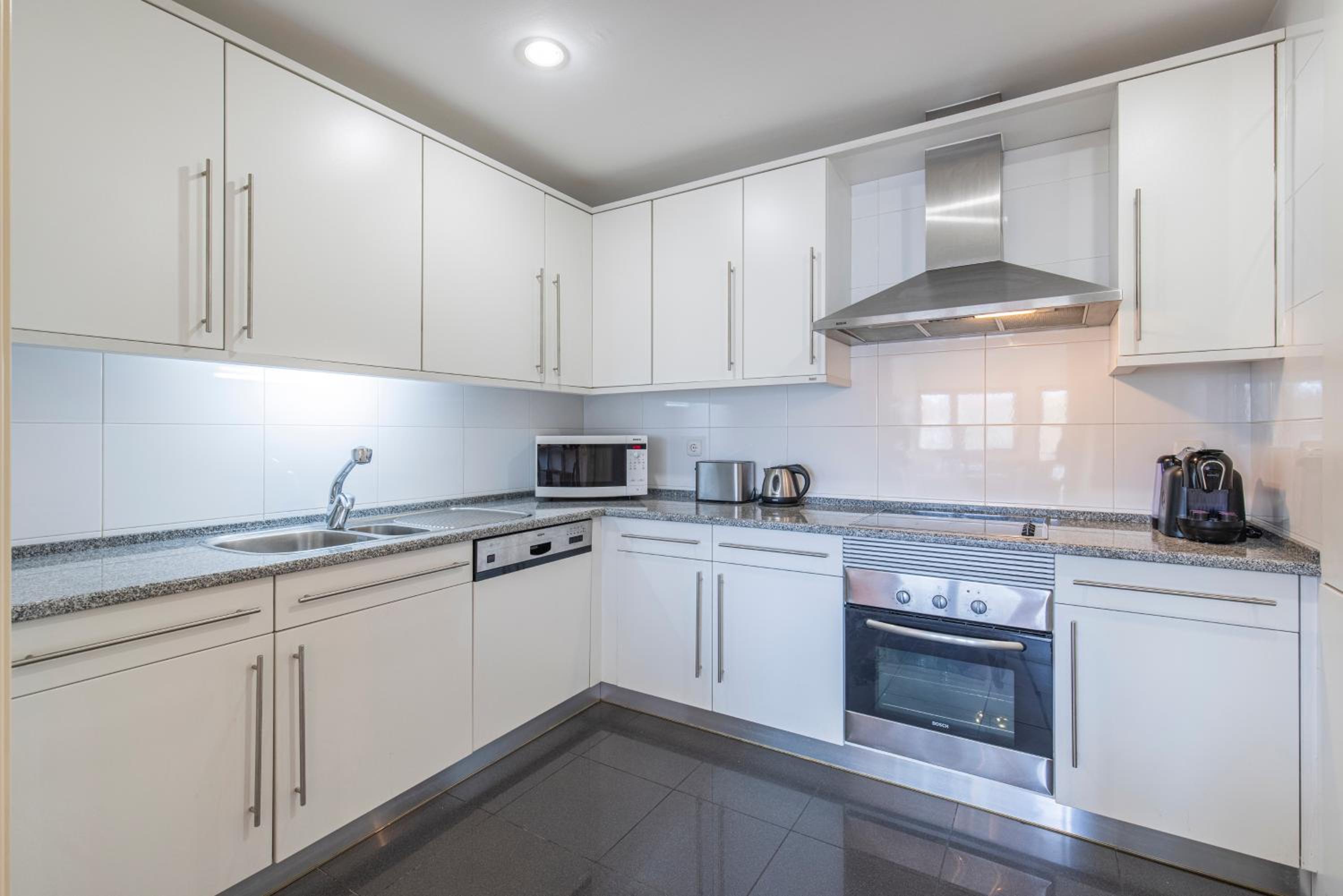 Fancy Apartment W/Metro at Doorstep by LovelyStay view 3