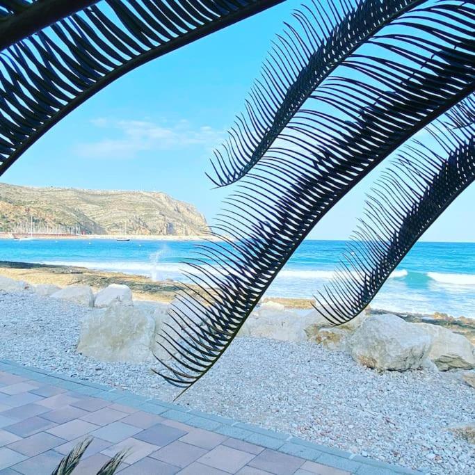 Hotel Beach Penthouse Apartment - Image 1