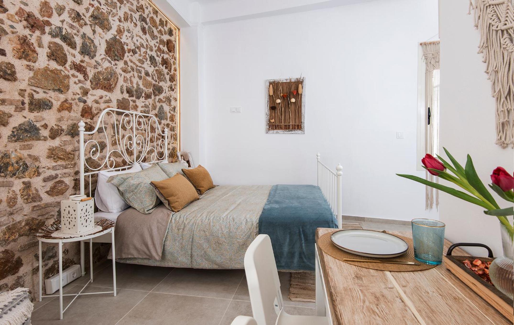 Athena Luxury Studios