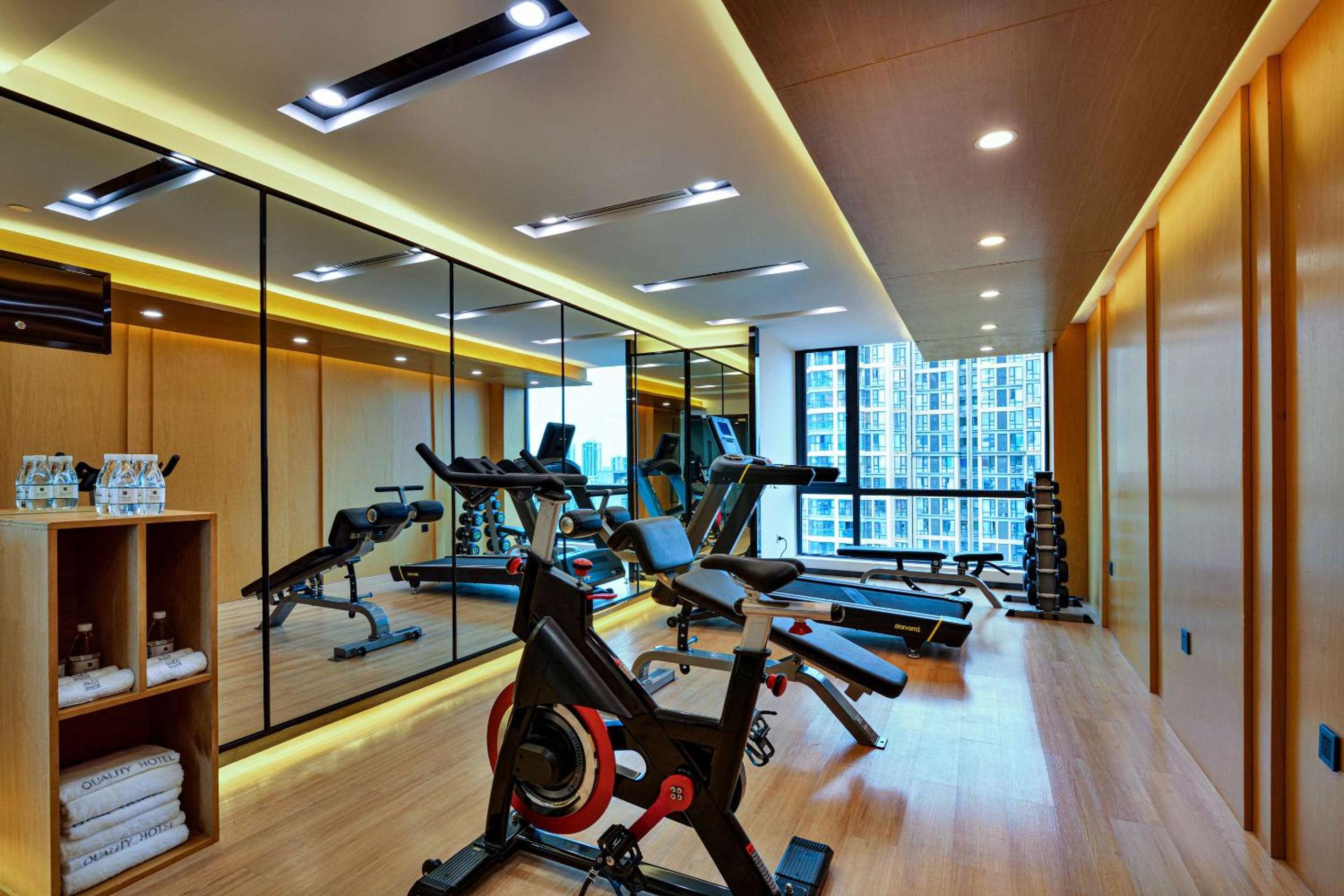 Quality Hotel Chengdu — 12