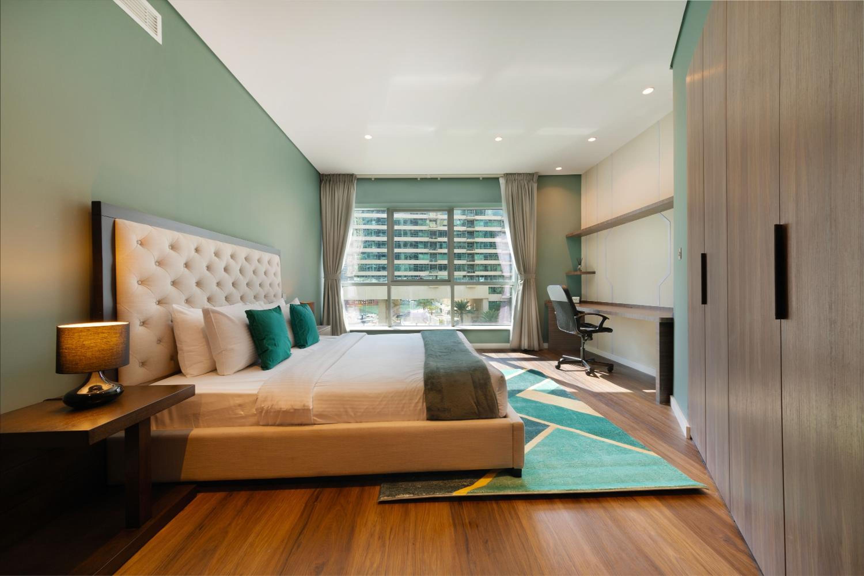 Maison Privee - Stunning 3-Floor Villa with Kids Room & Rooftop Terrace over Dubai Marina