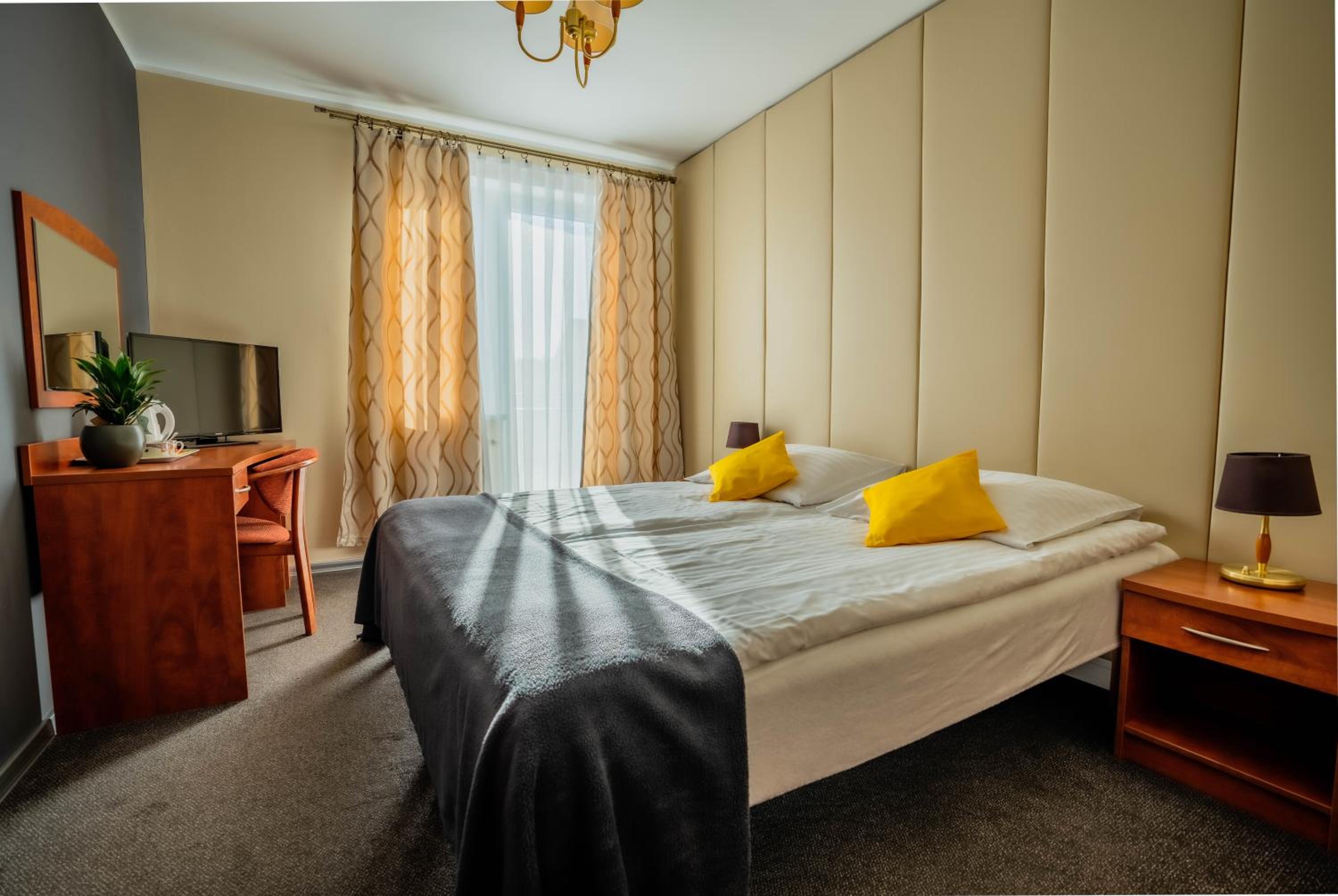 Tramontana Family & Wellness view 4