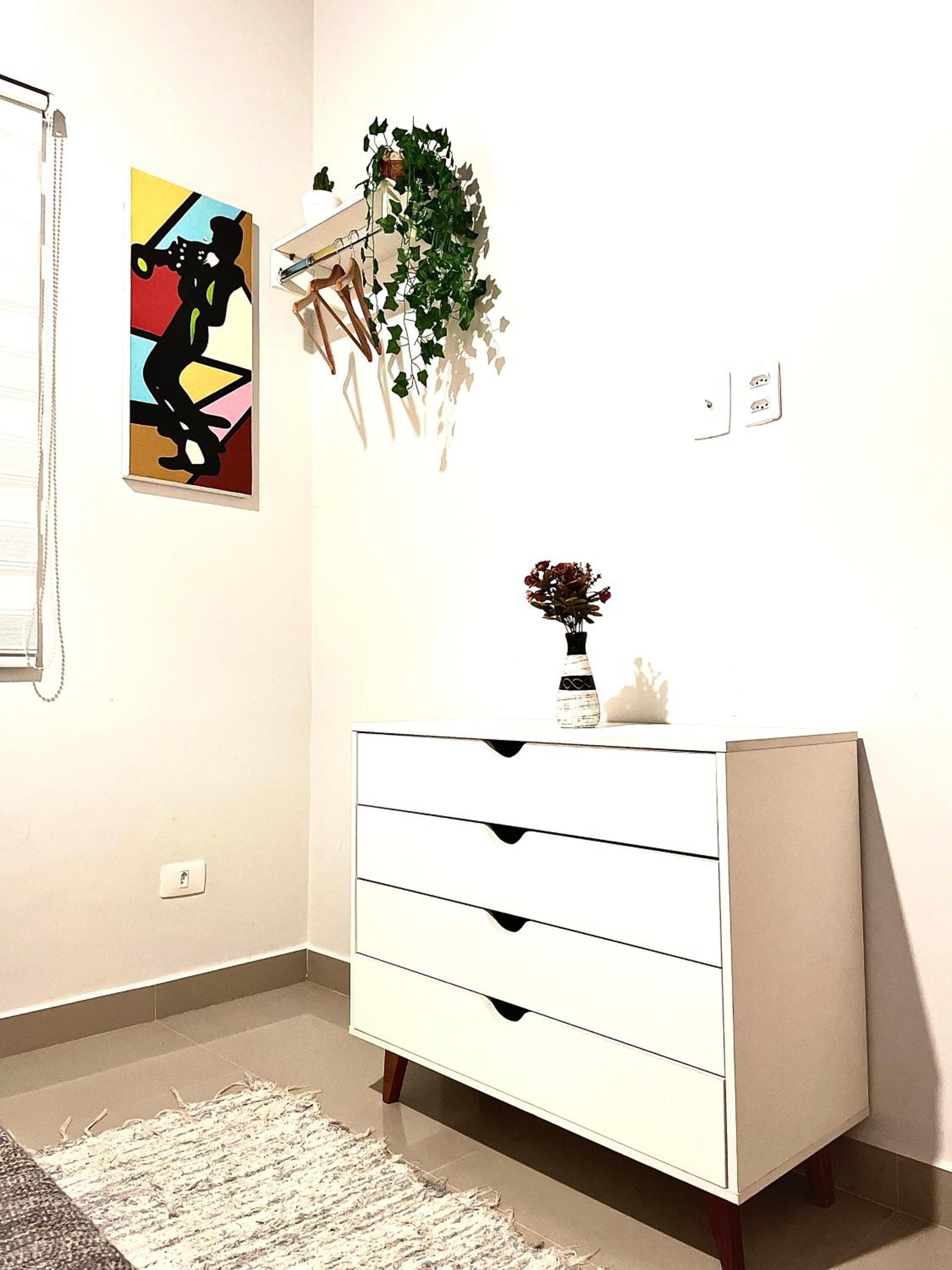 Linda casa em Juquehy a 150 metros da praia!! Casa em condomínio!
