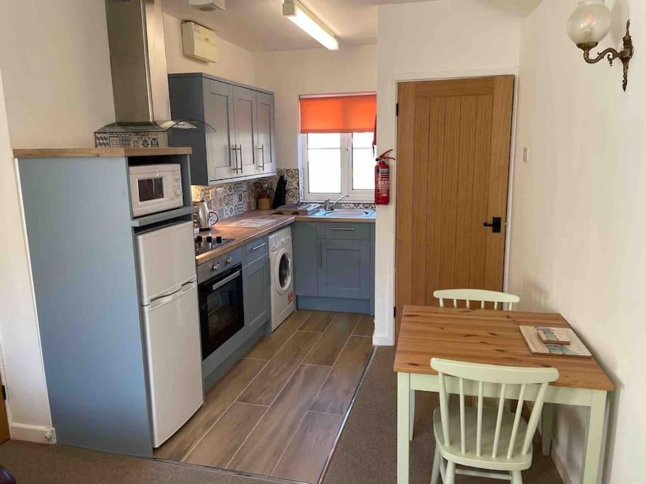 Horseshoe Cottage