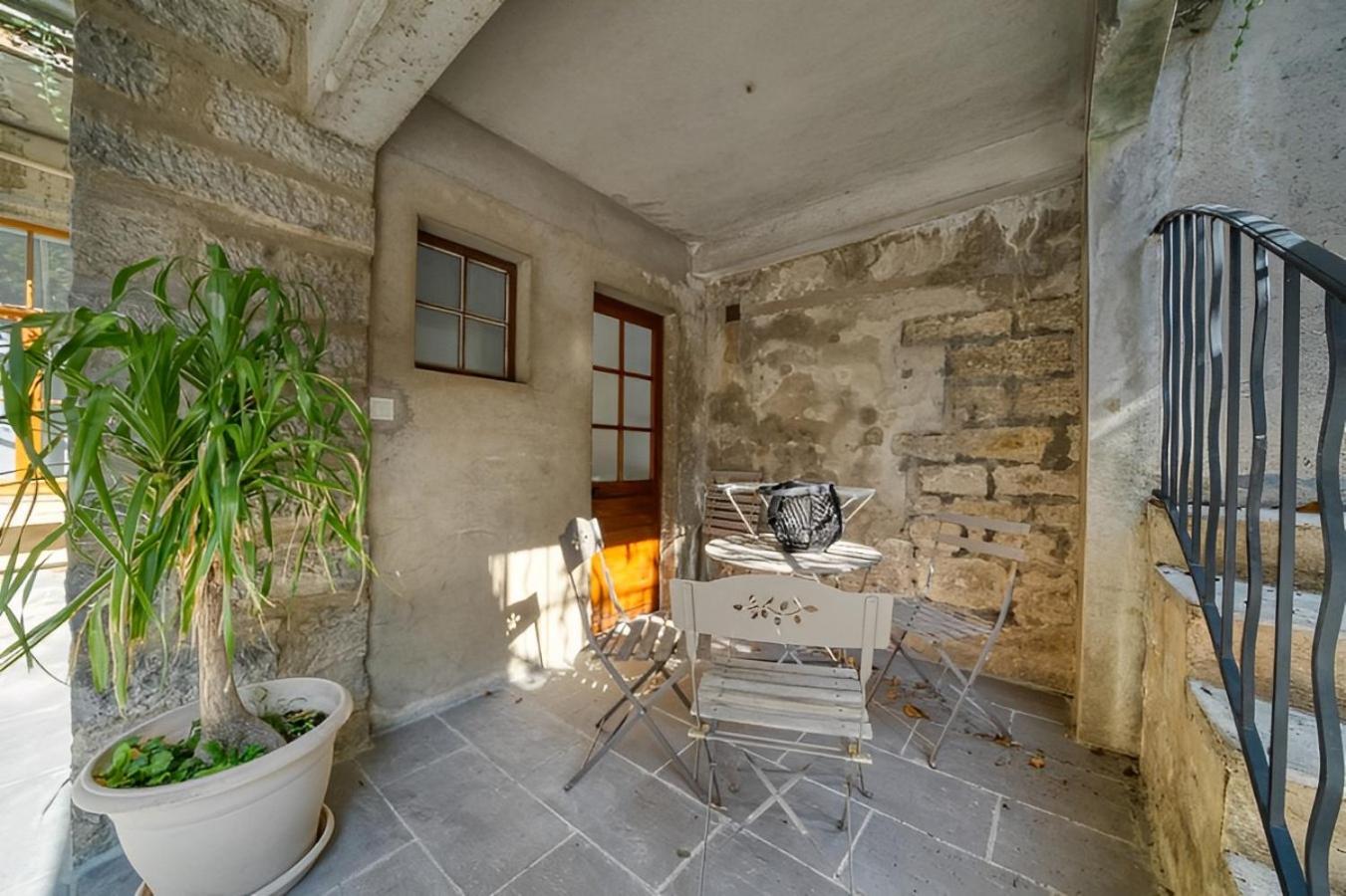 Clos Grimont view 5