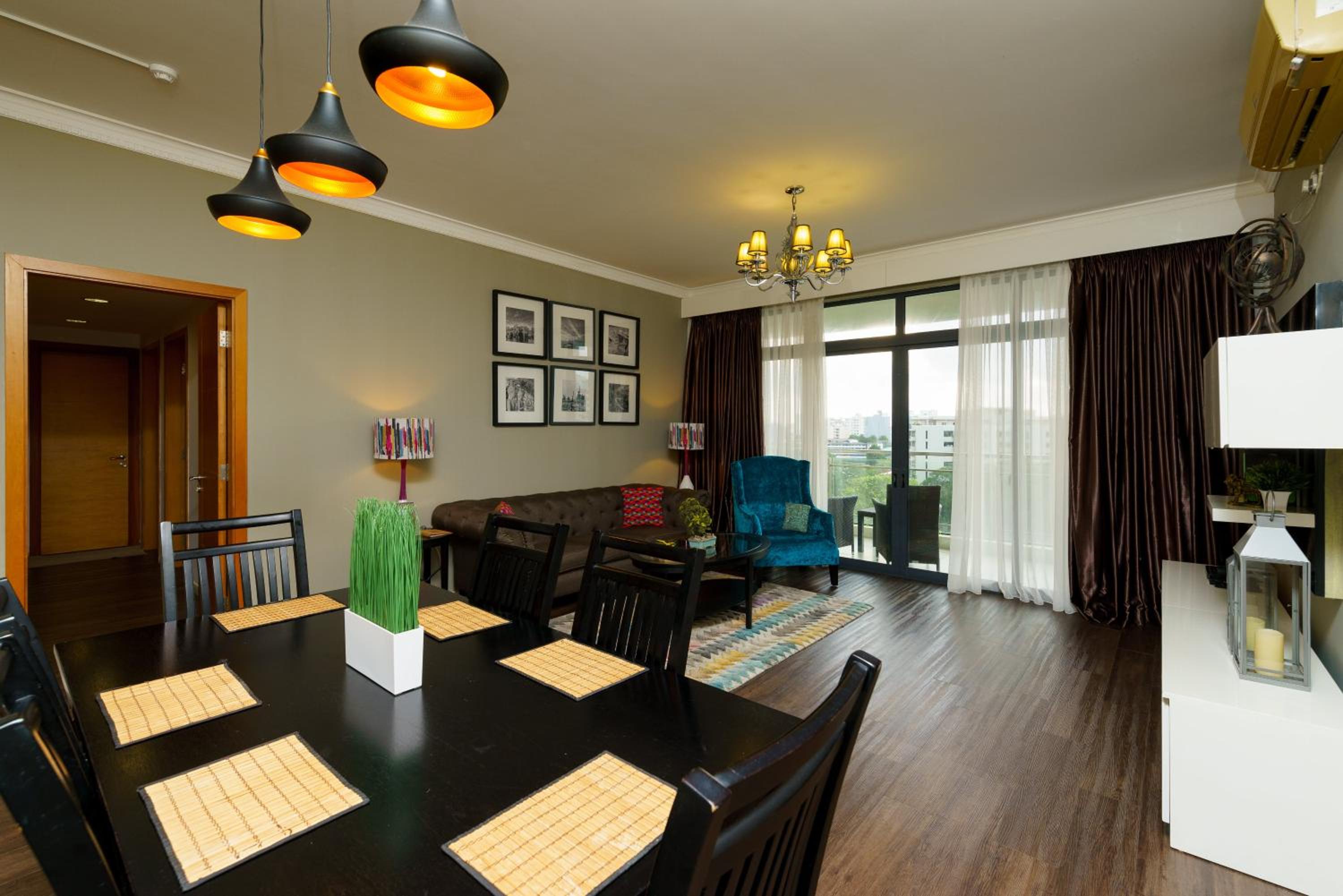 Carlsen Residence