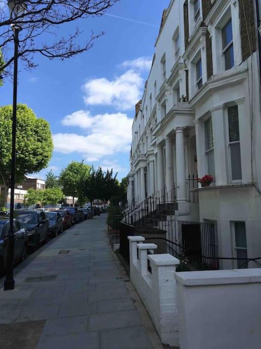 Newly refurbished 2-bedroom flat in Notting Hill