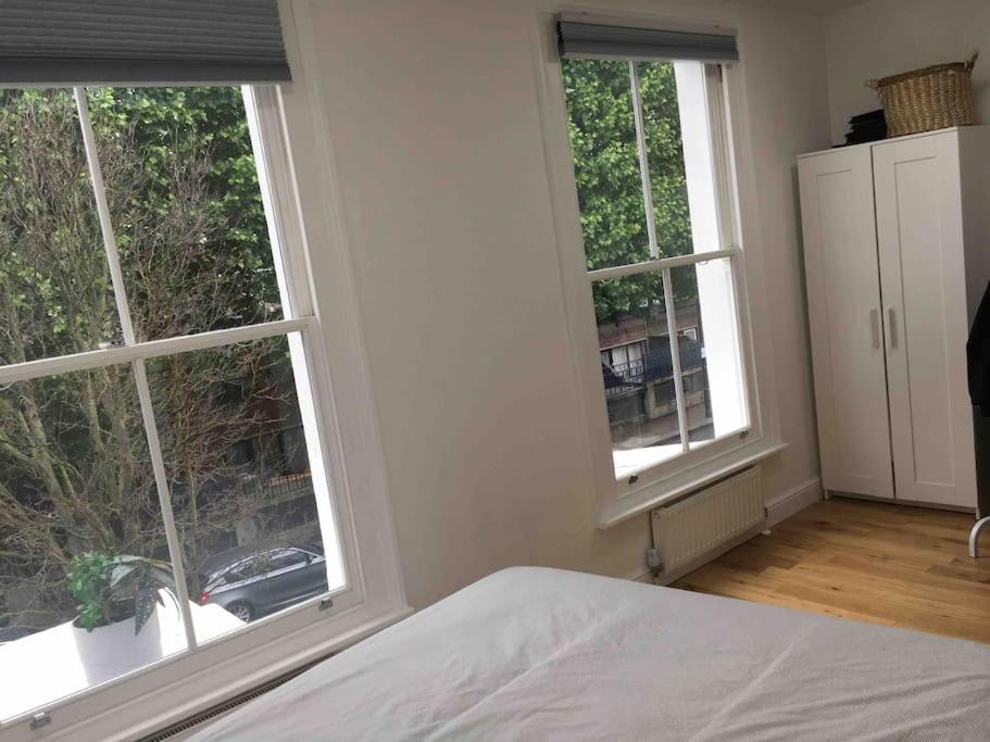 Newly refurbished 2-bedroom flat in Notting Hill