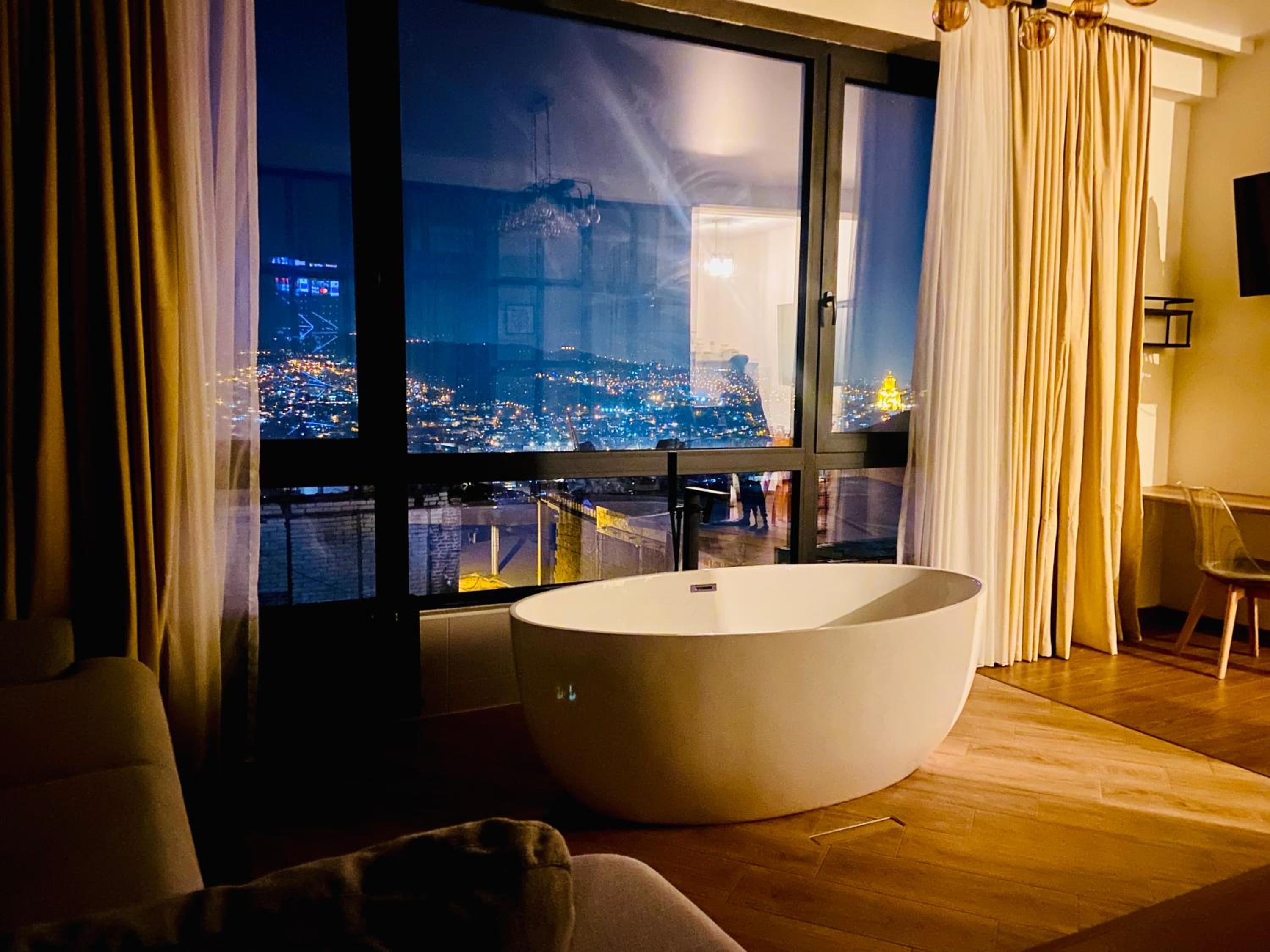 LUXURY APARTMENT IN OLD TBILISI WITH TERRACe view 3