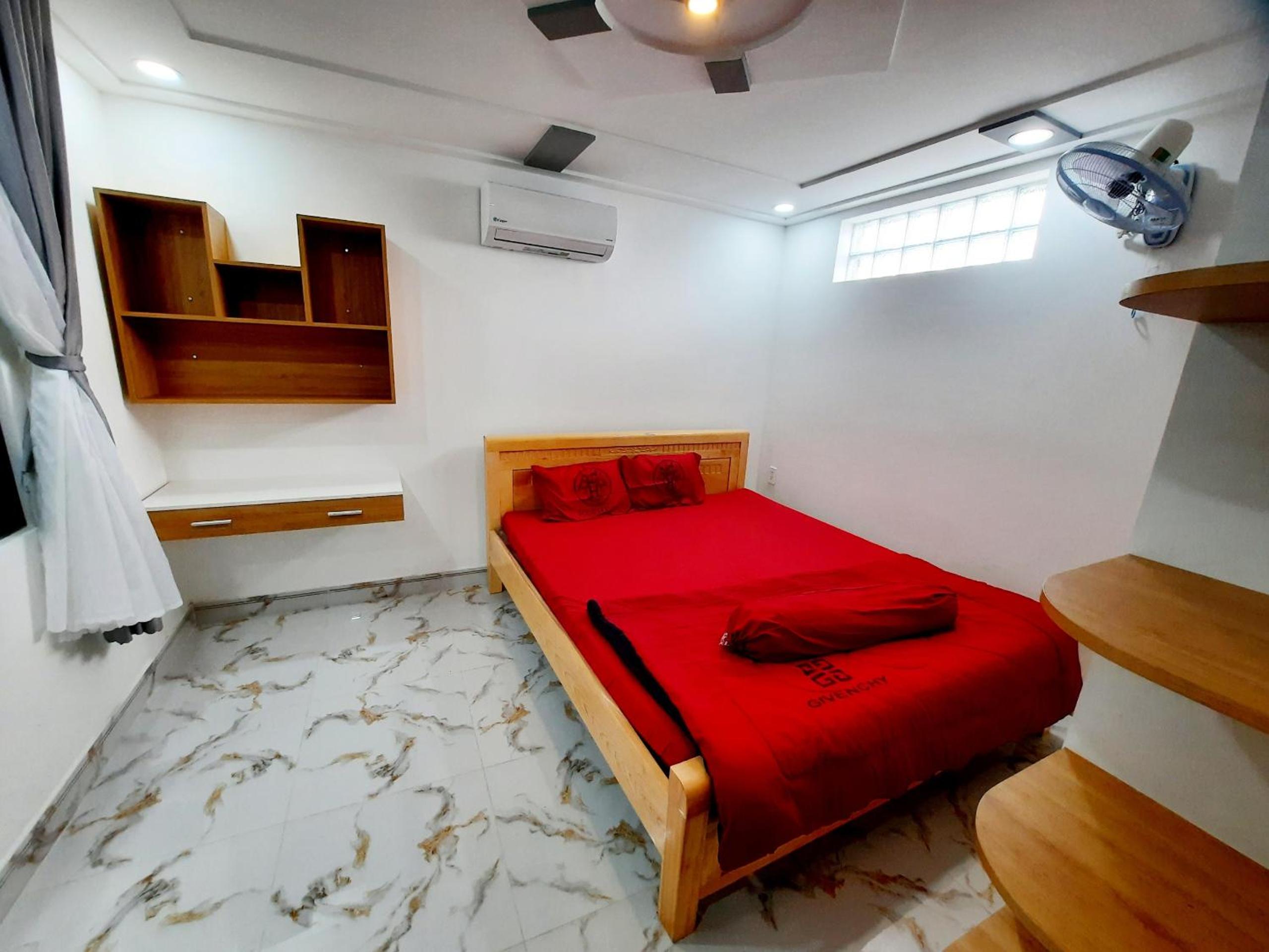 MM's House