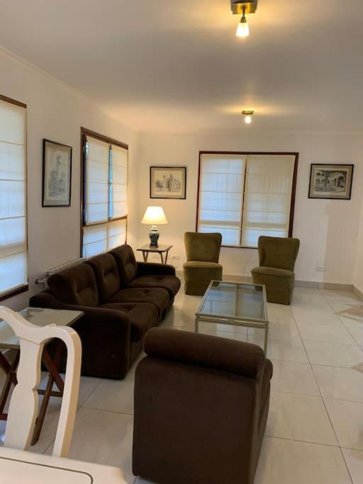 Mar y Asados - Chalet hasta 19 huéspedes con dos Parrillas