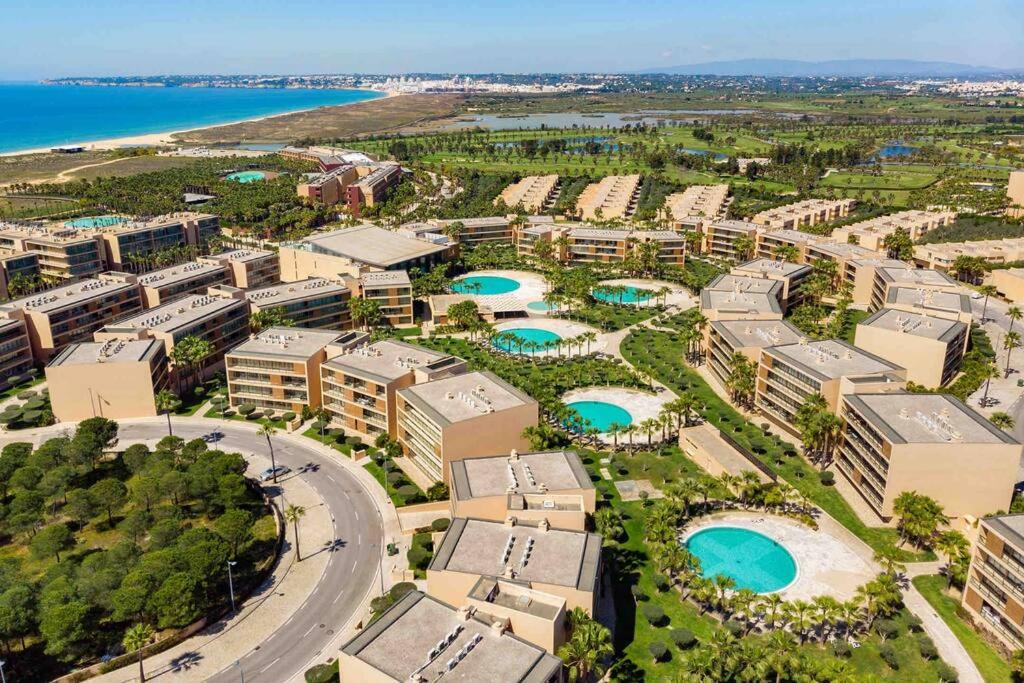 Salgados Beach House 2-Bedroom & 7 Pools view 3