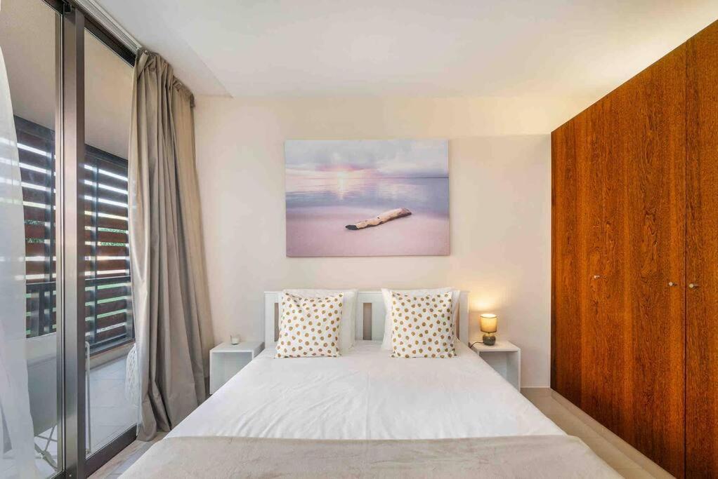 Salgados Beach House 2-Bedroom & 7 Pools view 4