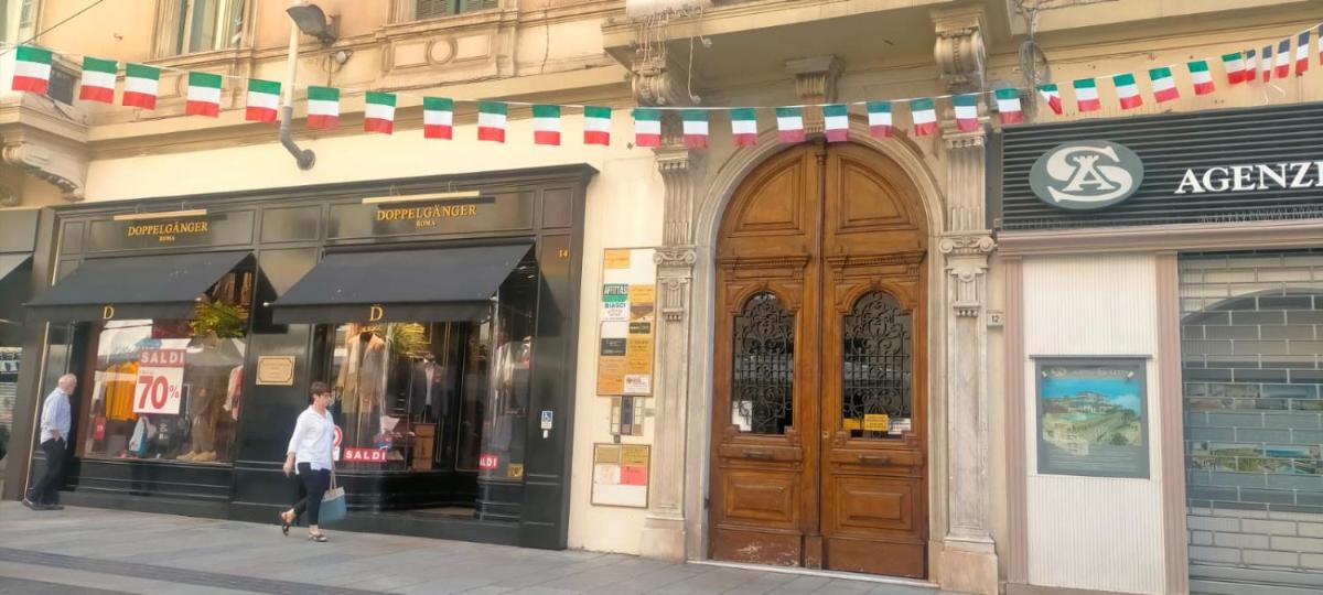 BELLISSIMA MANSARDA 2 DI FRONTE AL CASINO' DI SANREMO!!! view 4