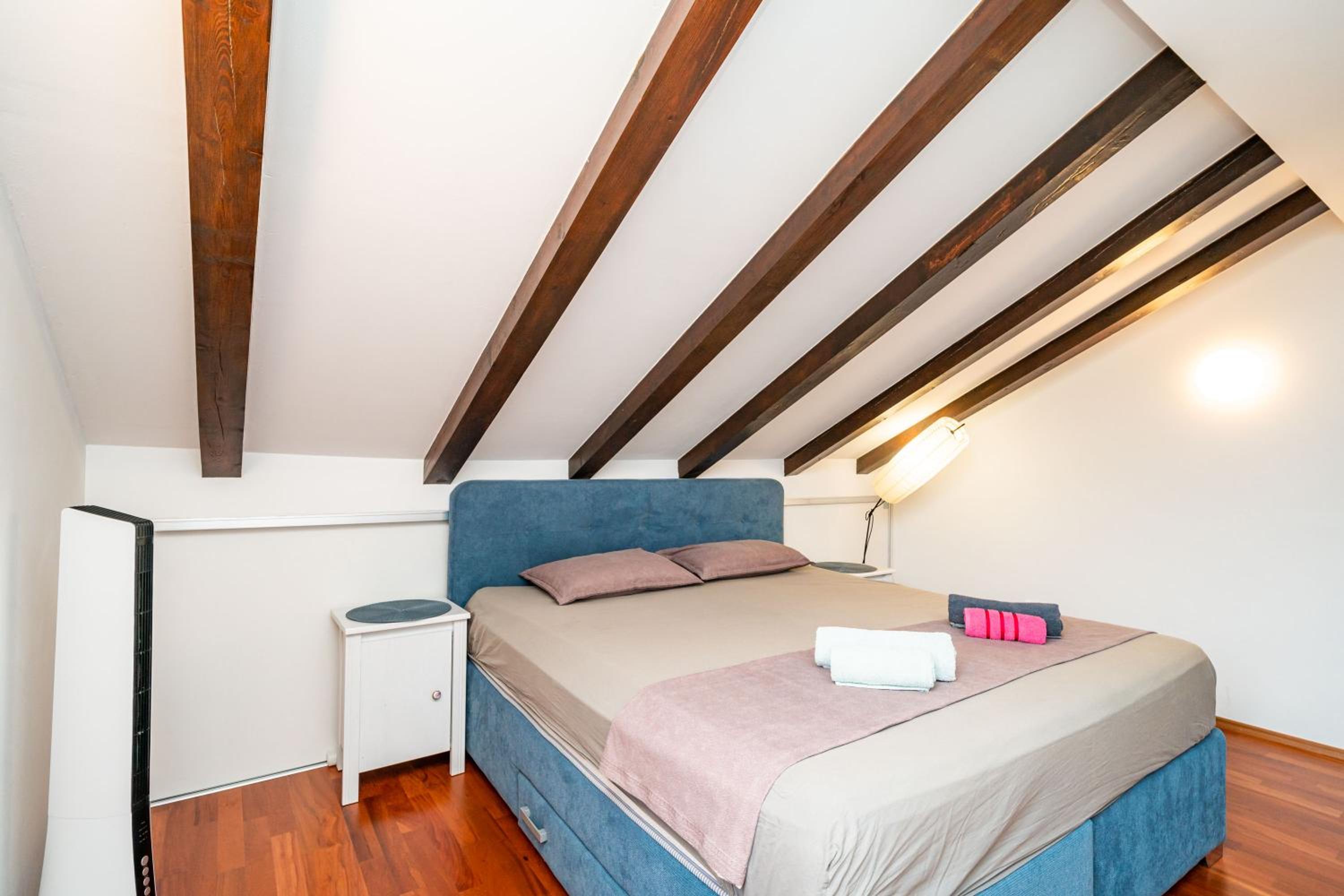 Villa Mikica - above Sunset beach