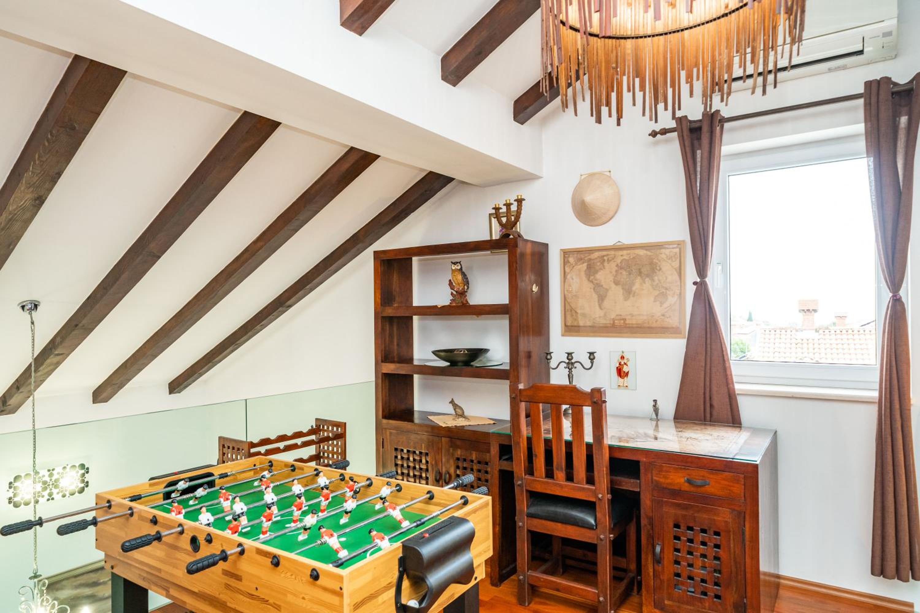 Villa Mikica - above Sunset beach