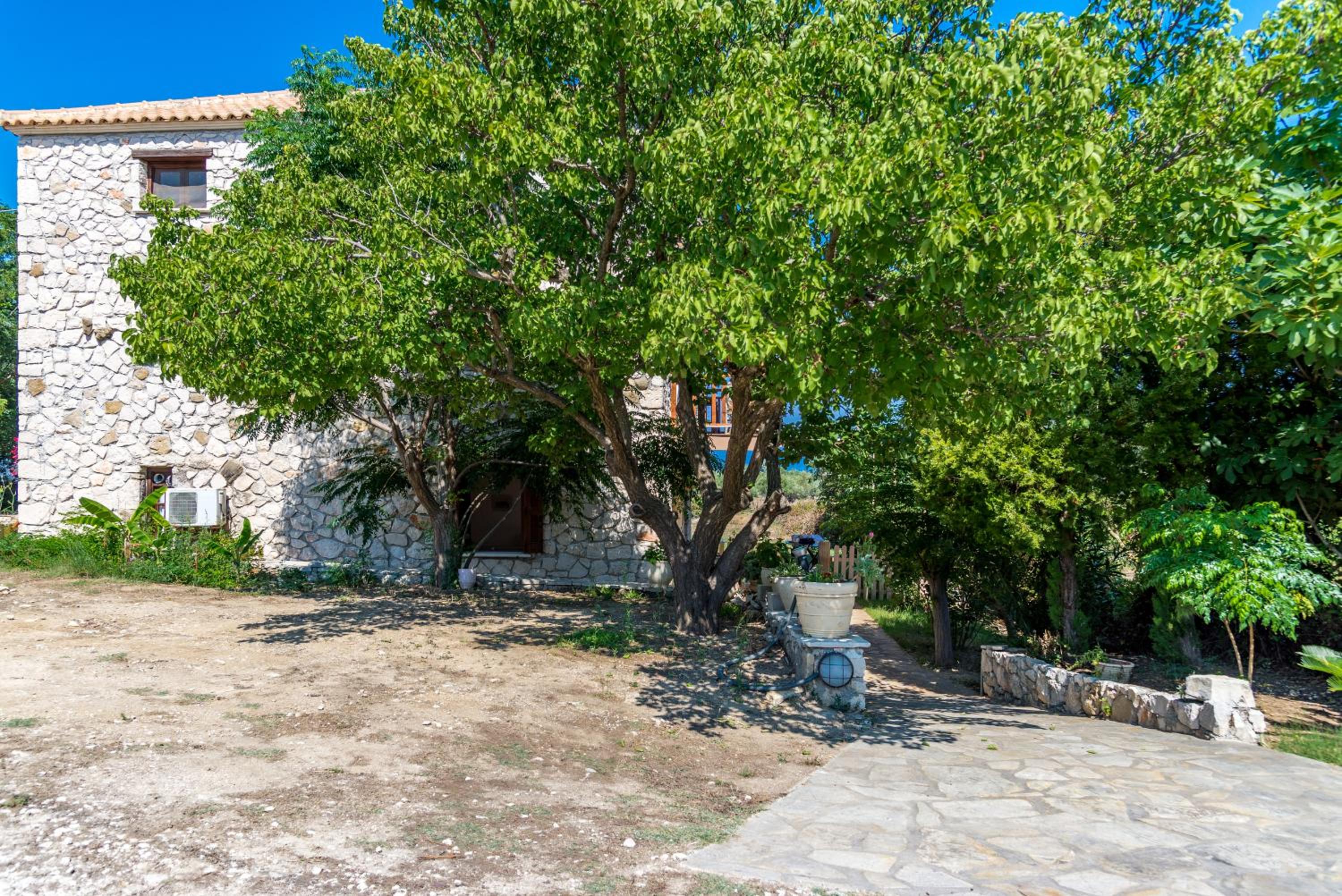 Abeloklima country house