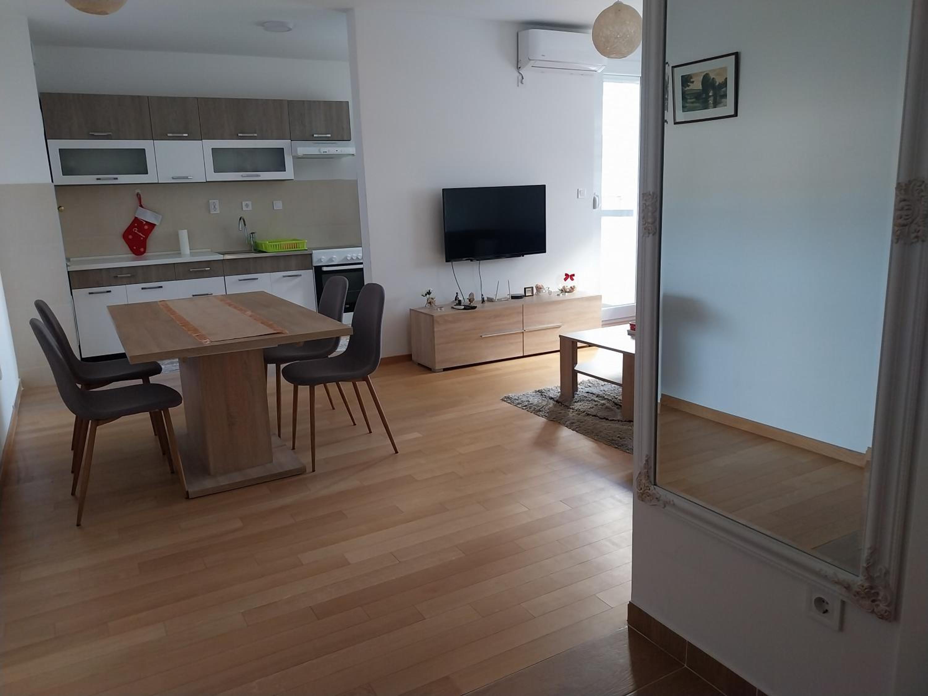 Delta Lux Apartment