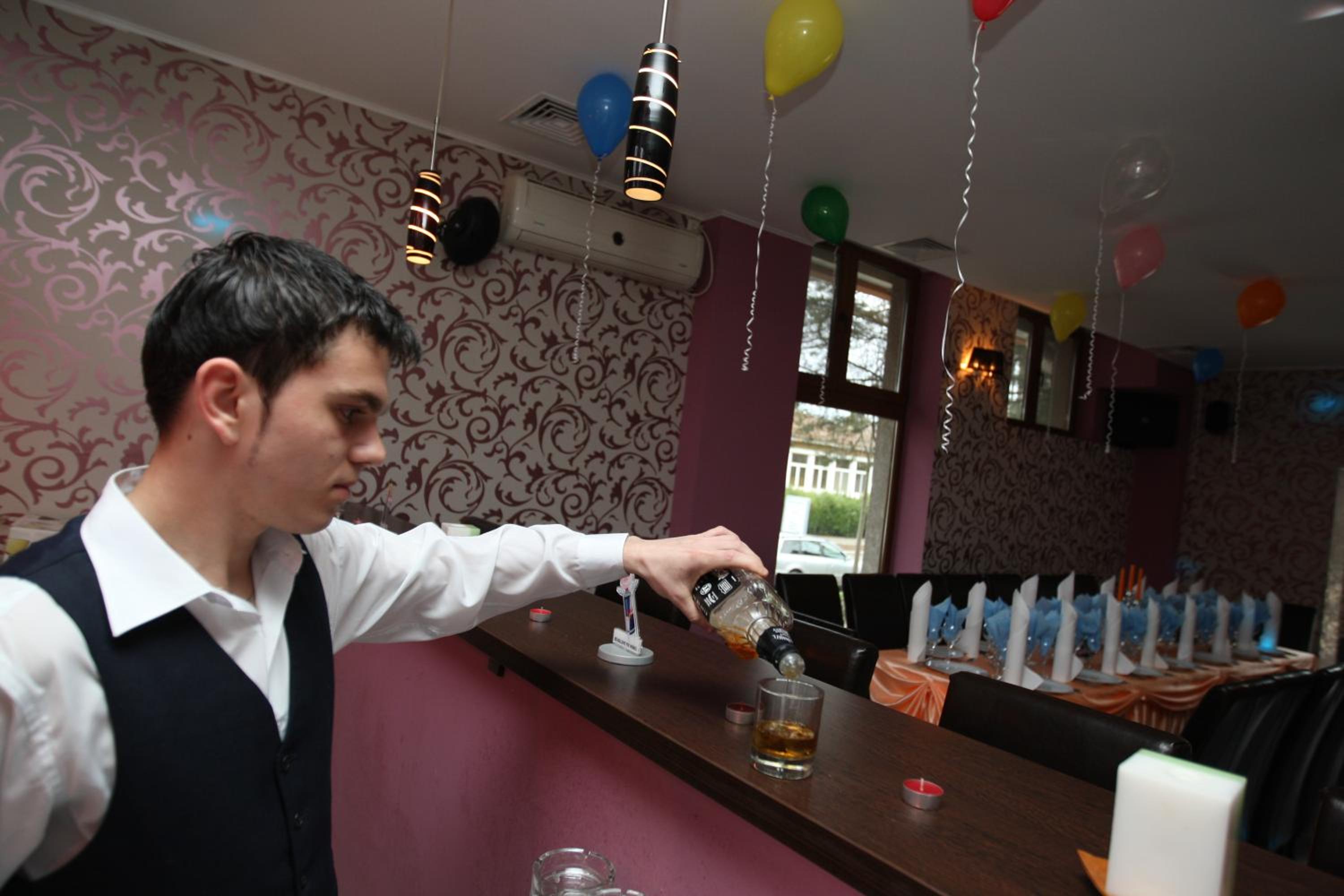 bar
