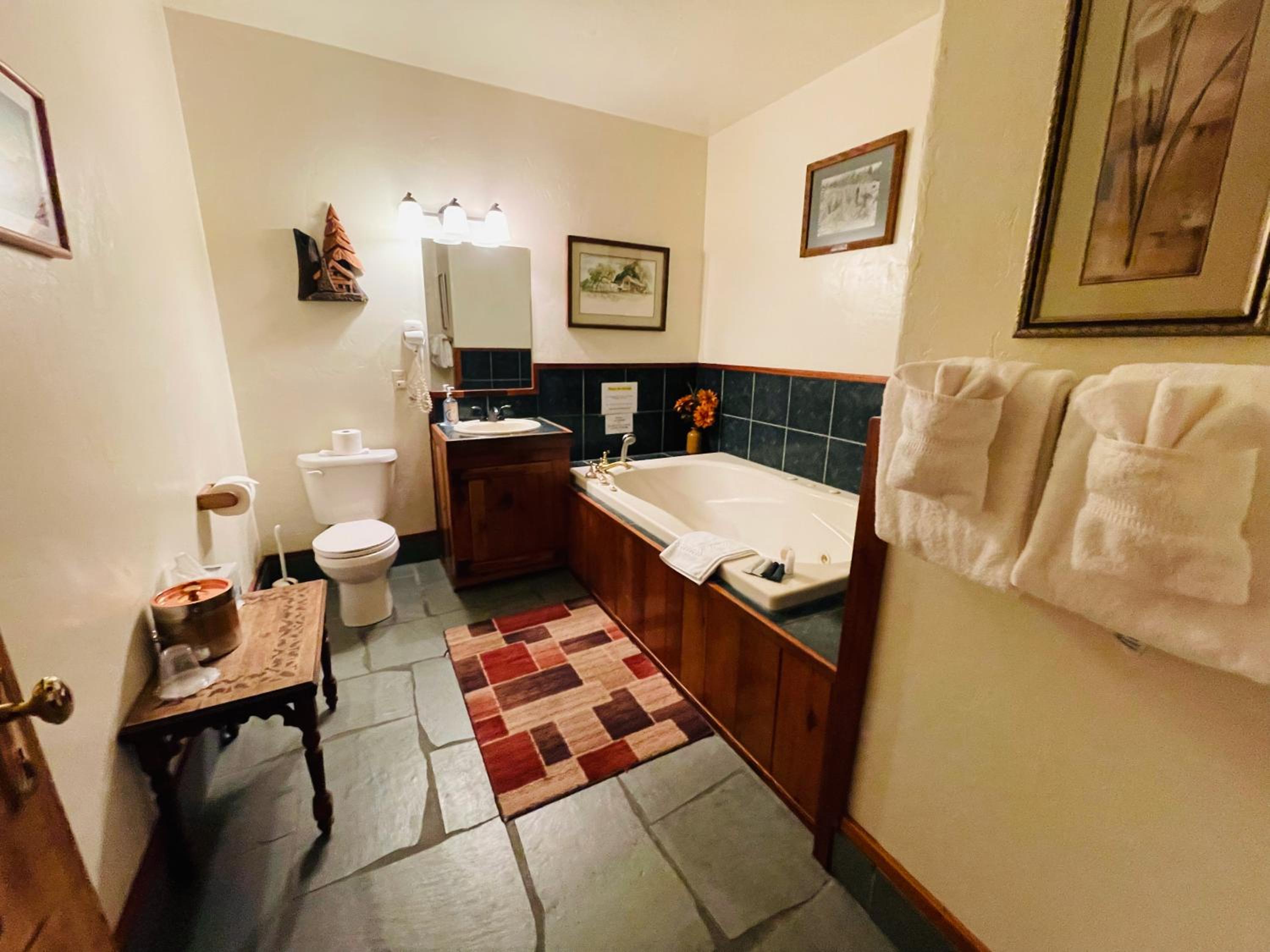 The Lindsay Lodge - Property Image 34